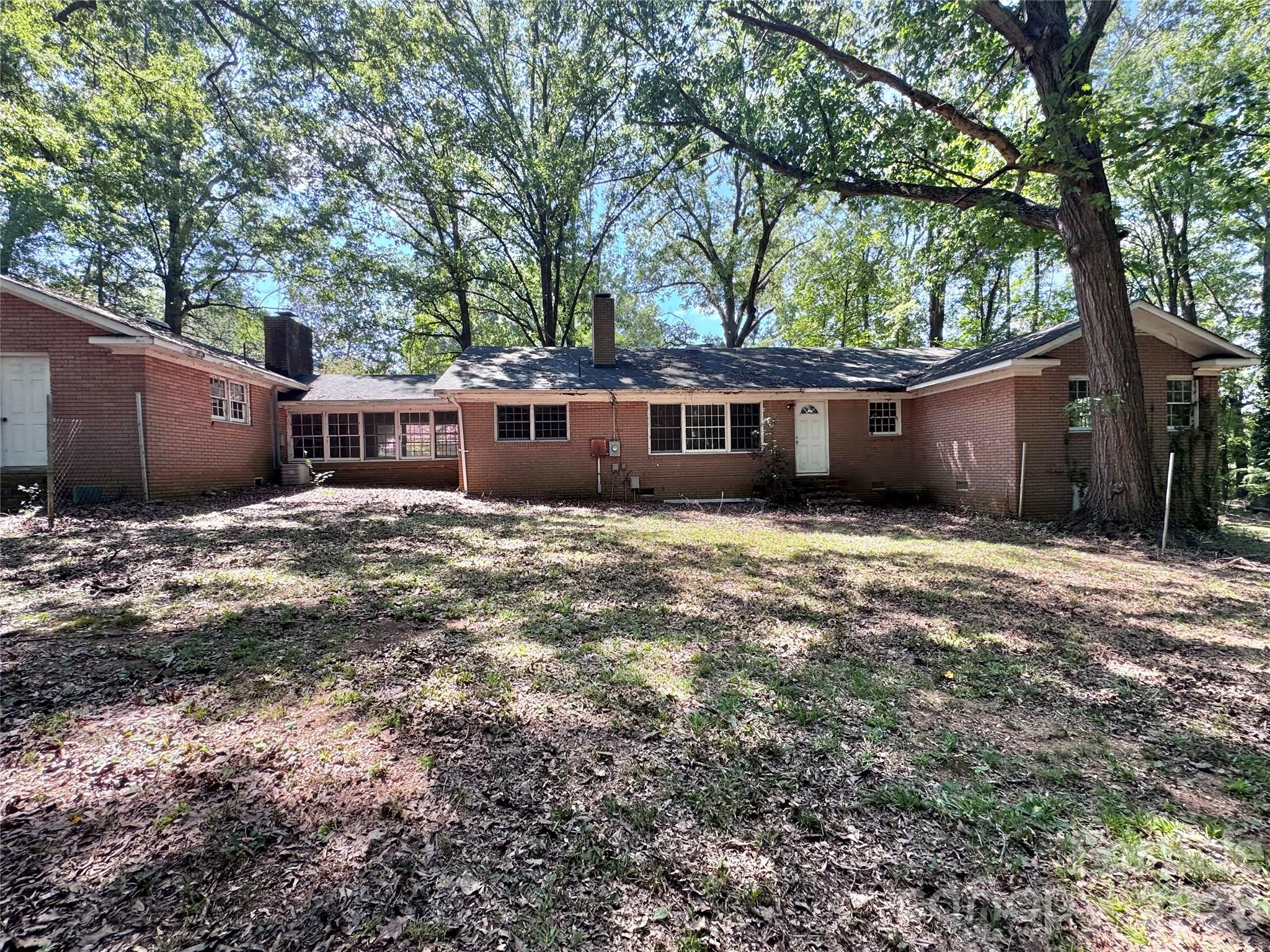 1713 White Store Road Property Photo 3