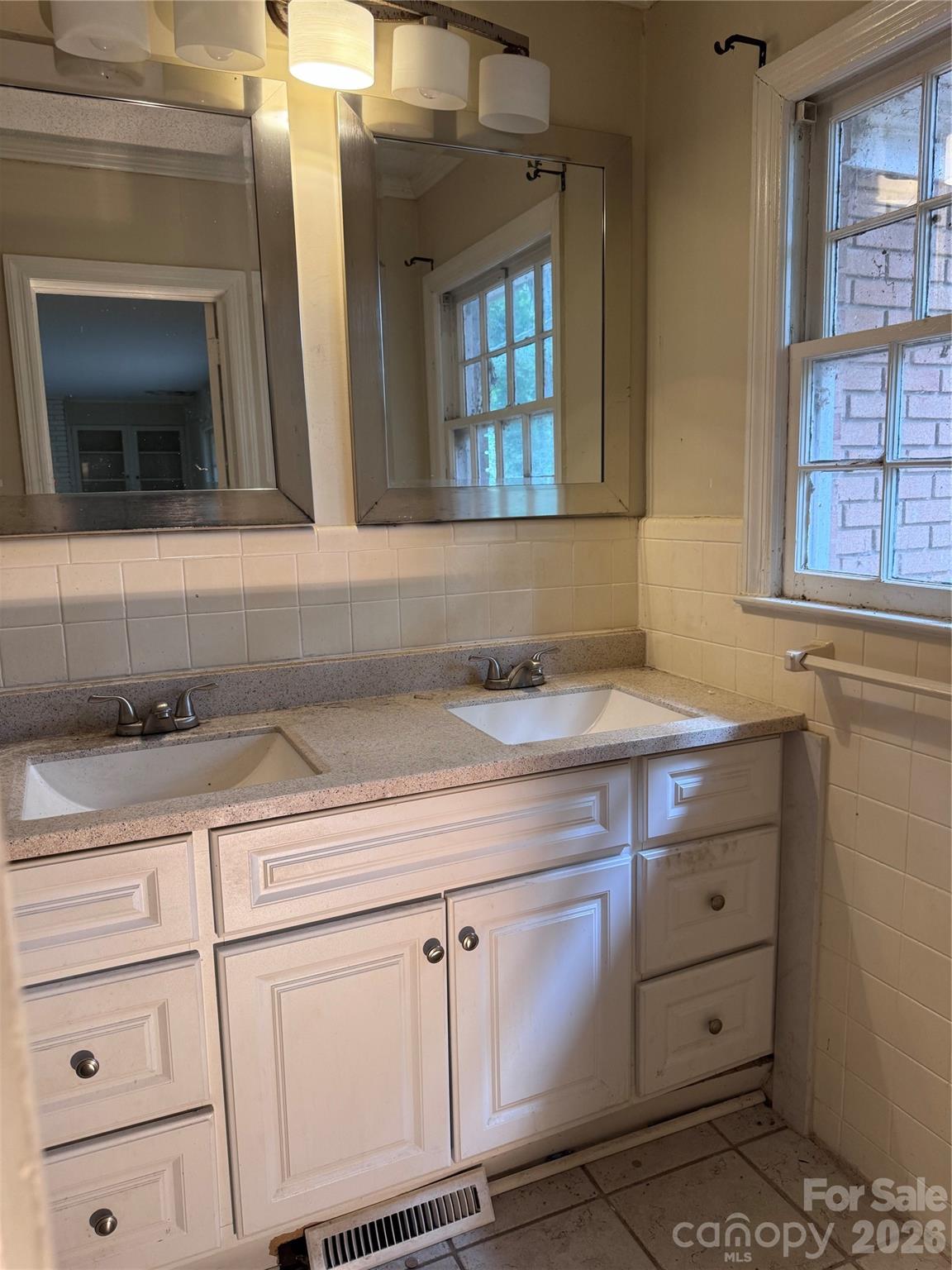 1713 White Store Road Property Photo 12