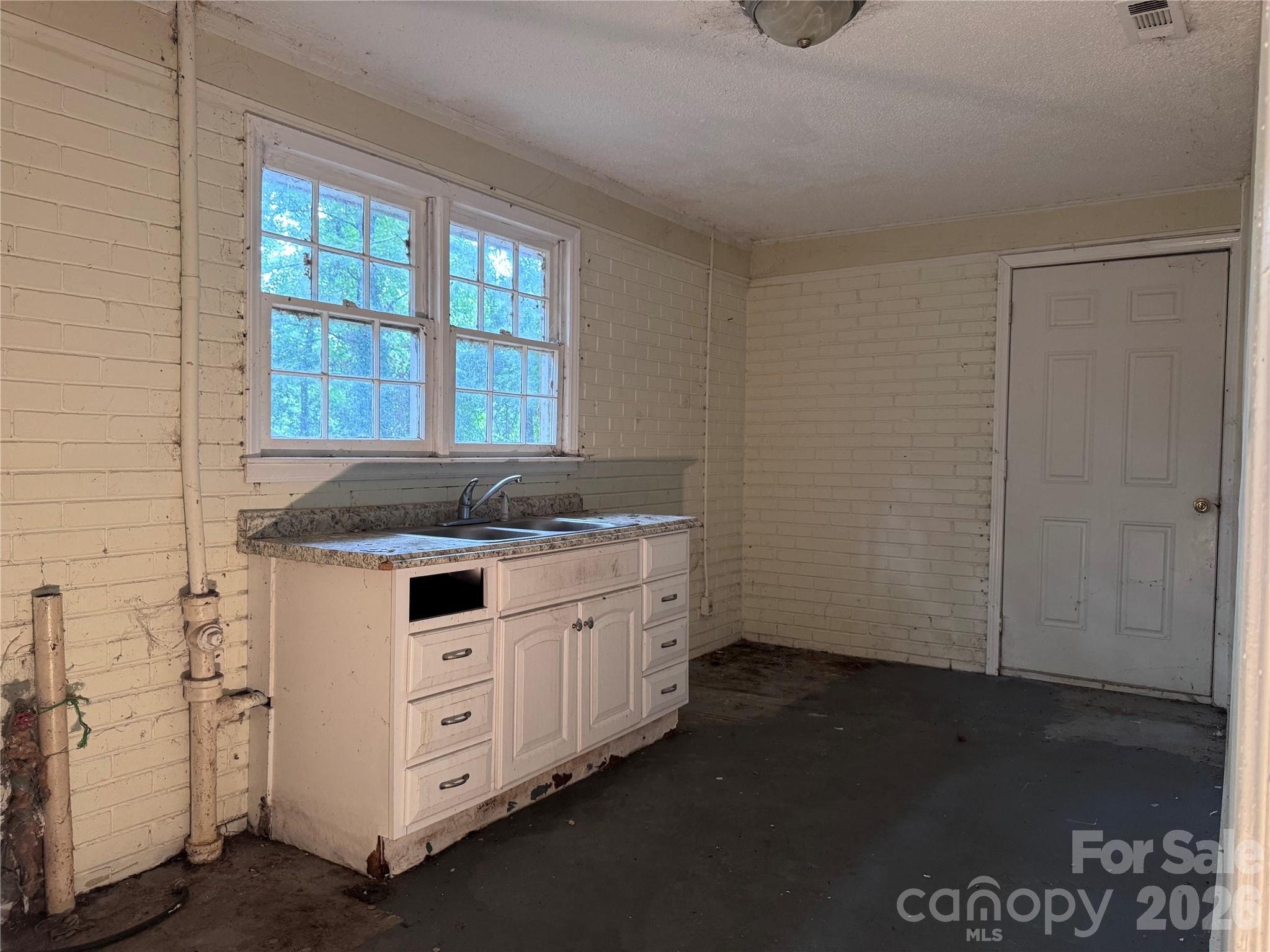 1713 White Store Road Property Photo 24