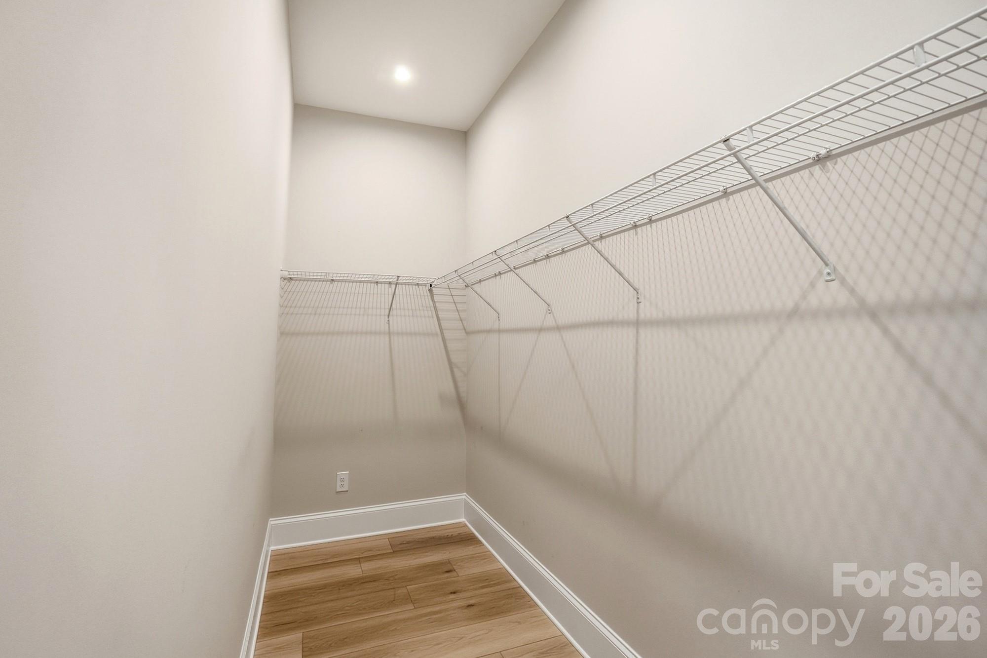 6079 Waldorf Avenue Property Photo 21