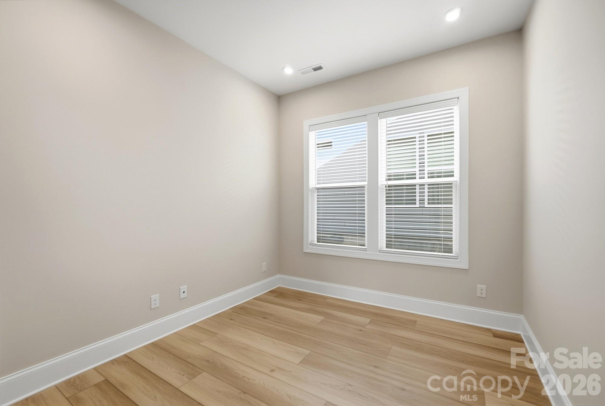 6079 Waldorf Avenue Property Photo 24