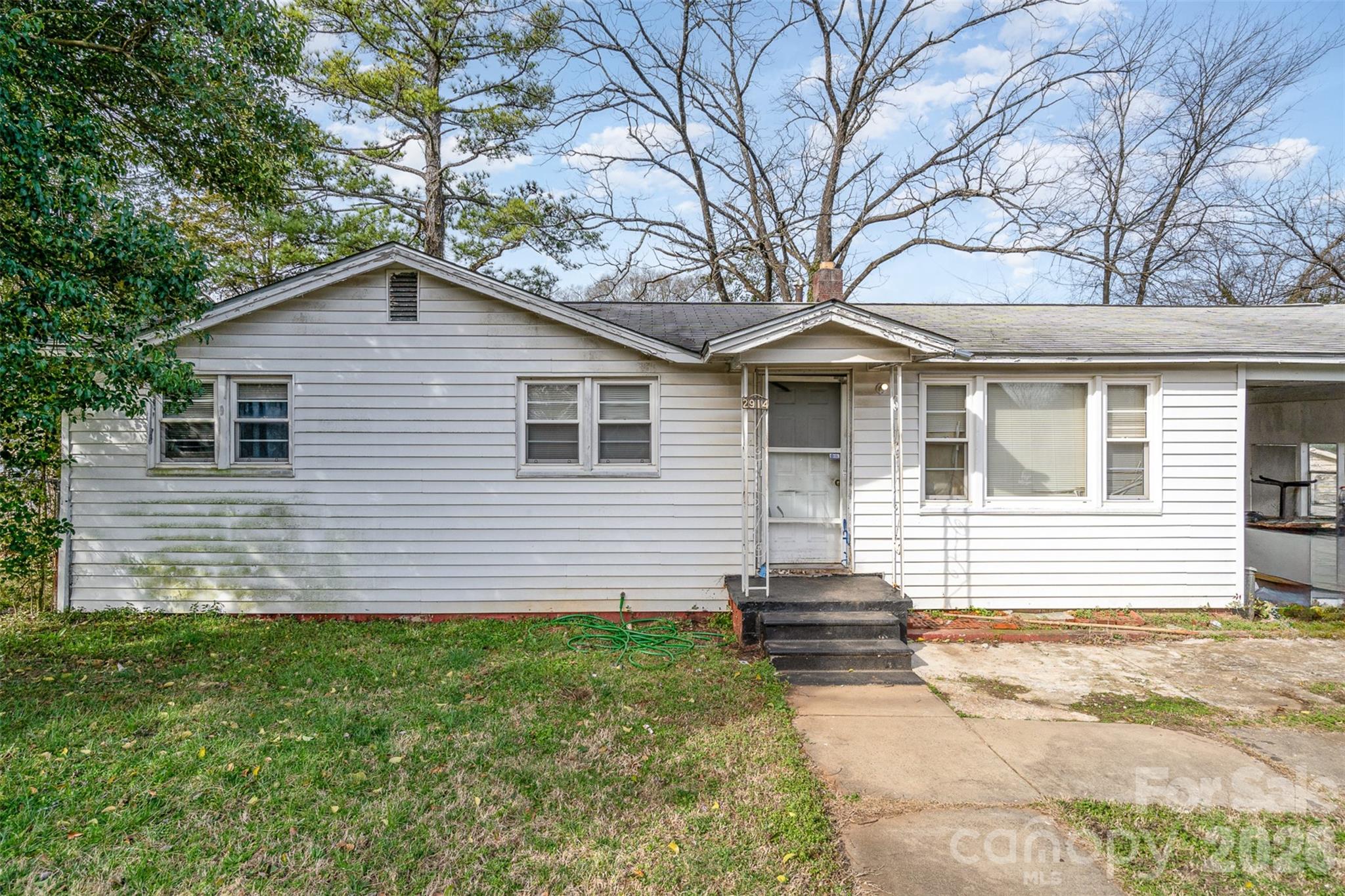 2914 Ridge Avenue Property Photo 1