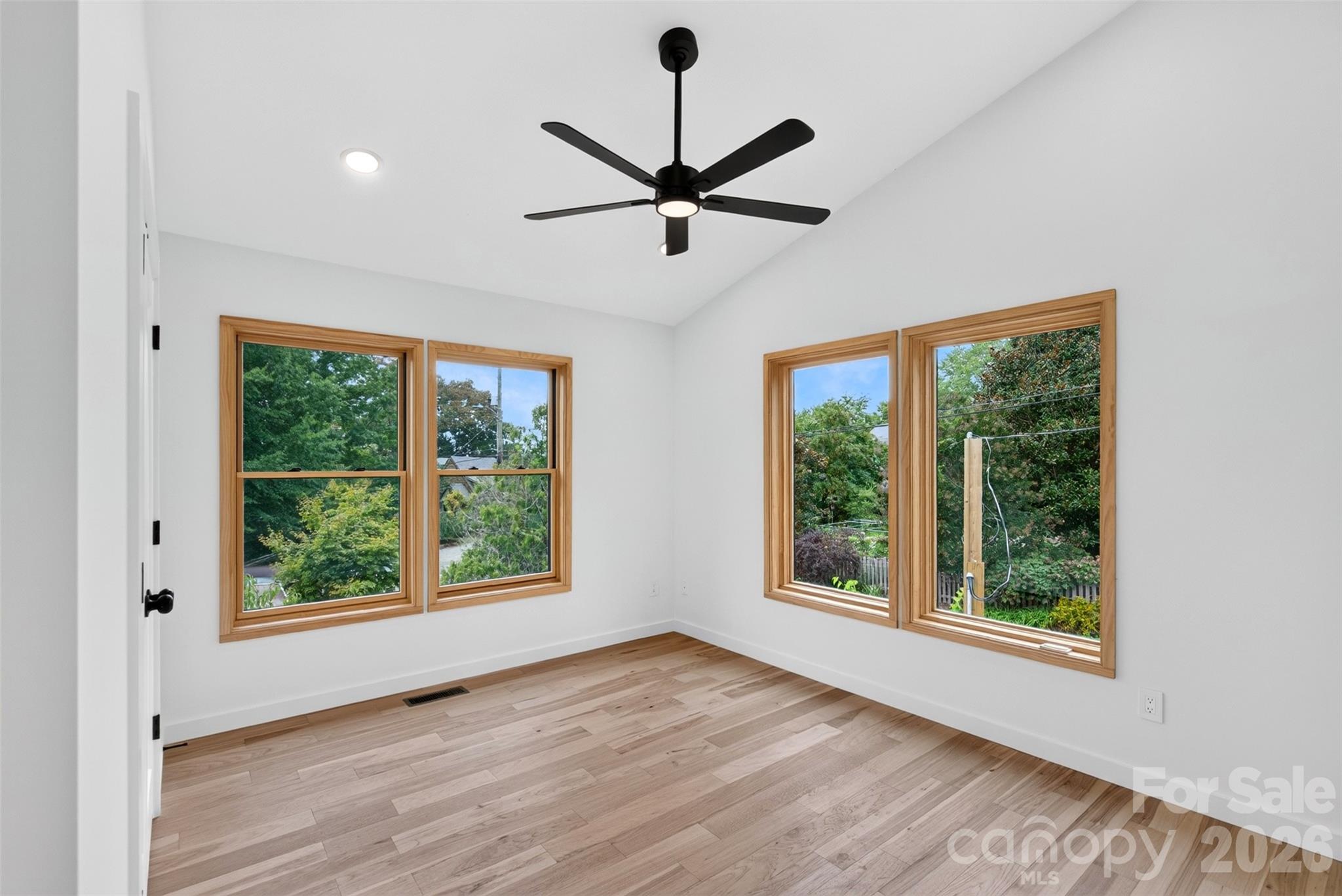 5 Bellagio Place Property Photo 22