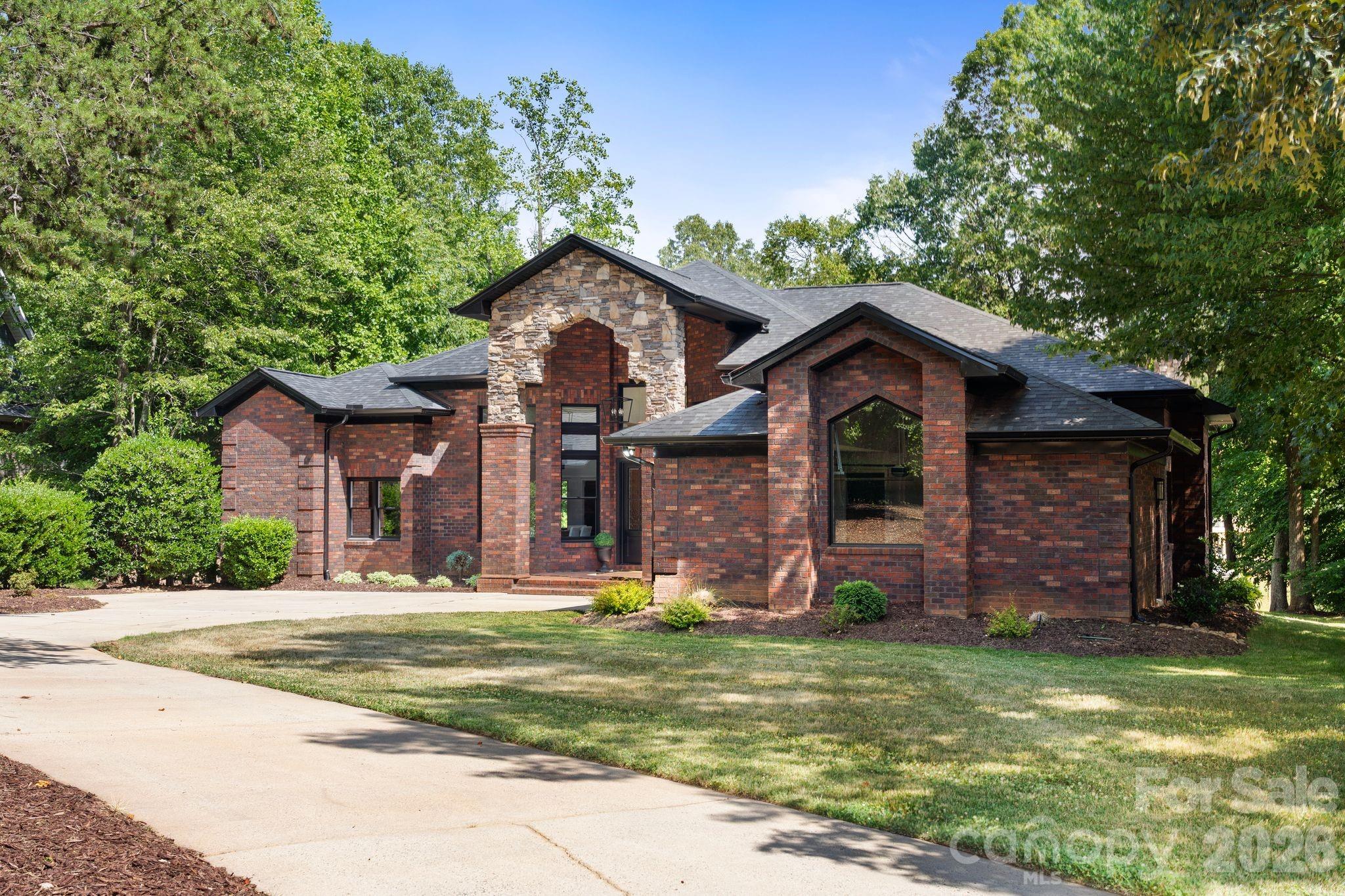 8806 Hearthstone Court Property Photo 2