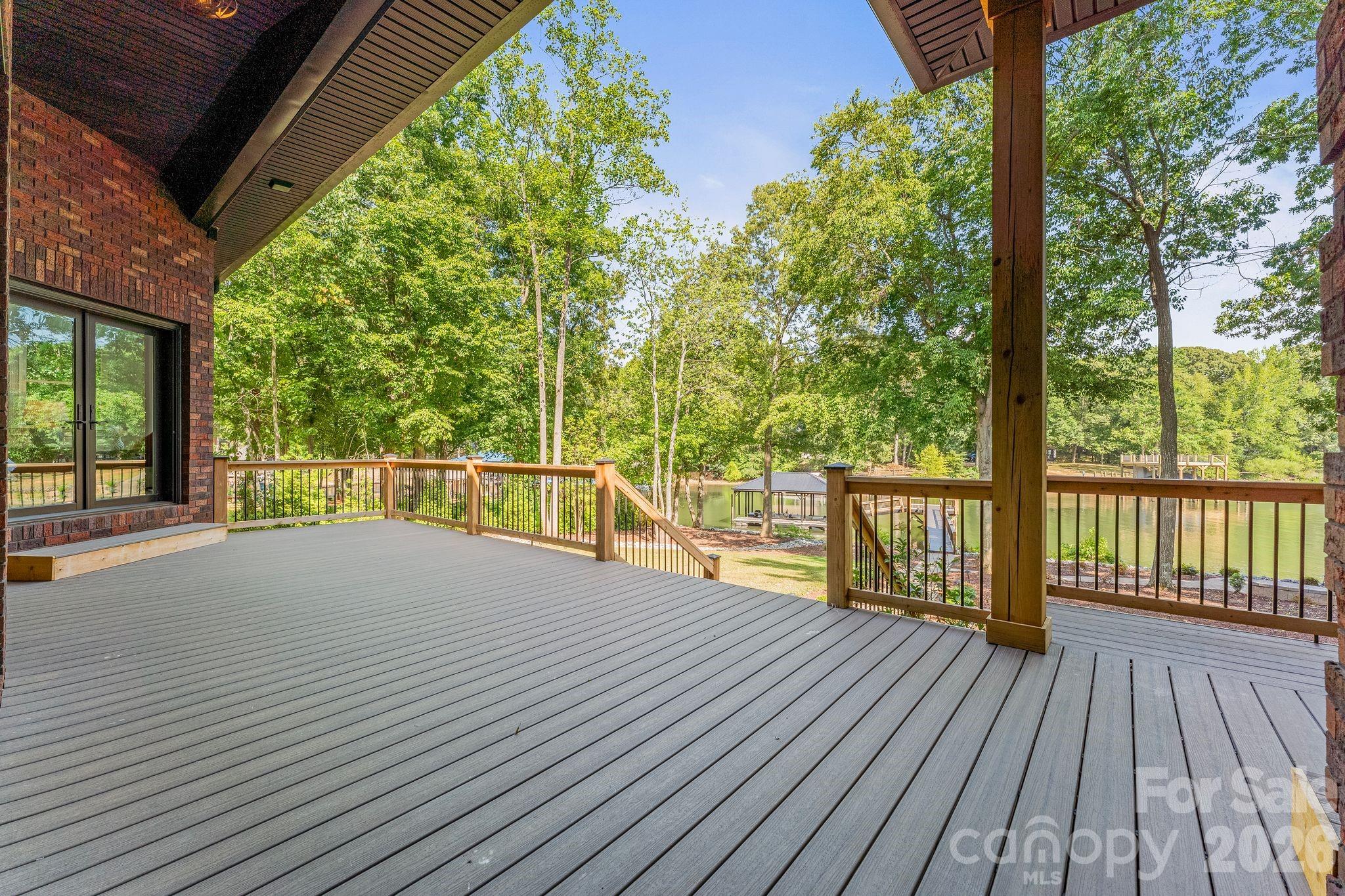 8806 Hearthstone Court Property Photo 16