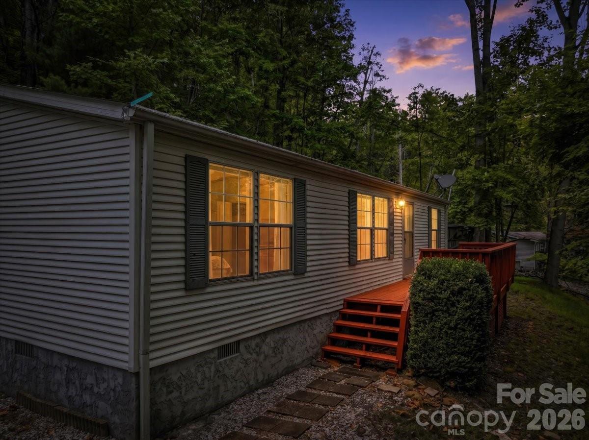 2271 Gouges Creek Road Property Photo 1