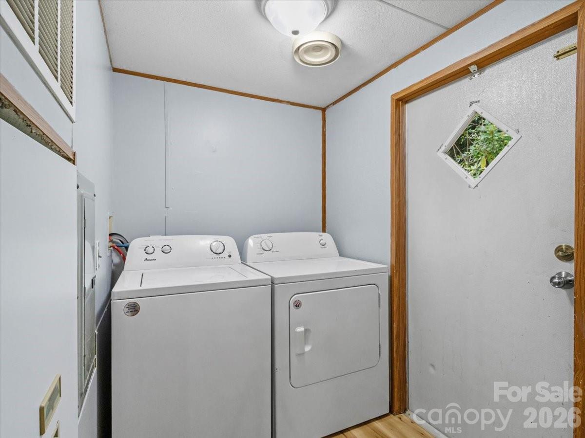 2271 Gouges Creek Road Property Photo 10