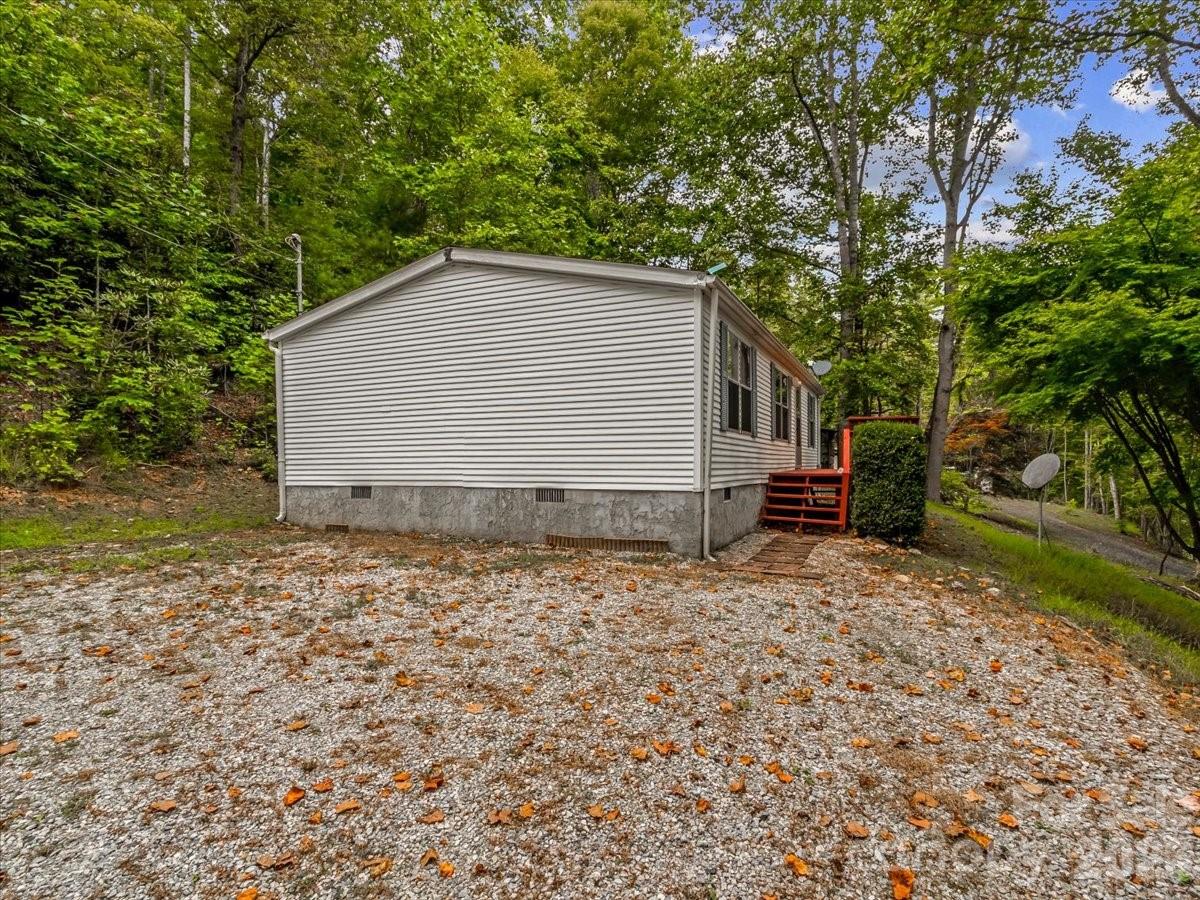 2271 Gouges Creek Road Property Photo 23