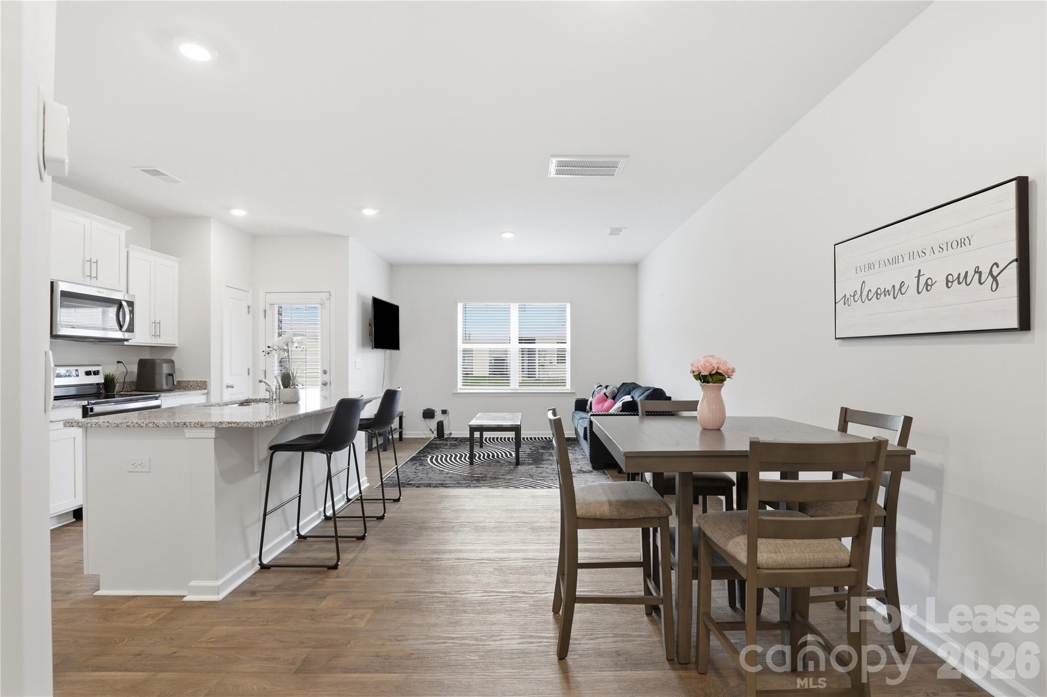 7109 N Mills Road Property Photo 4