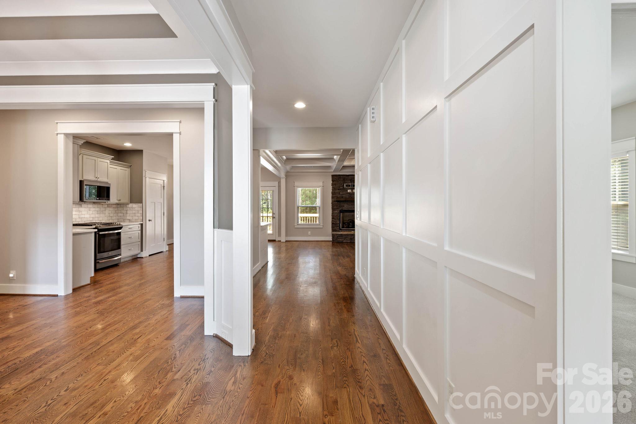 607 Zelkova Street Property Photo 4