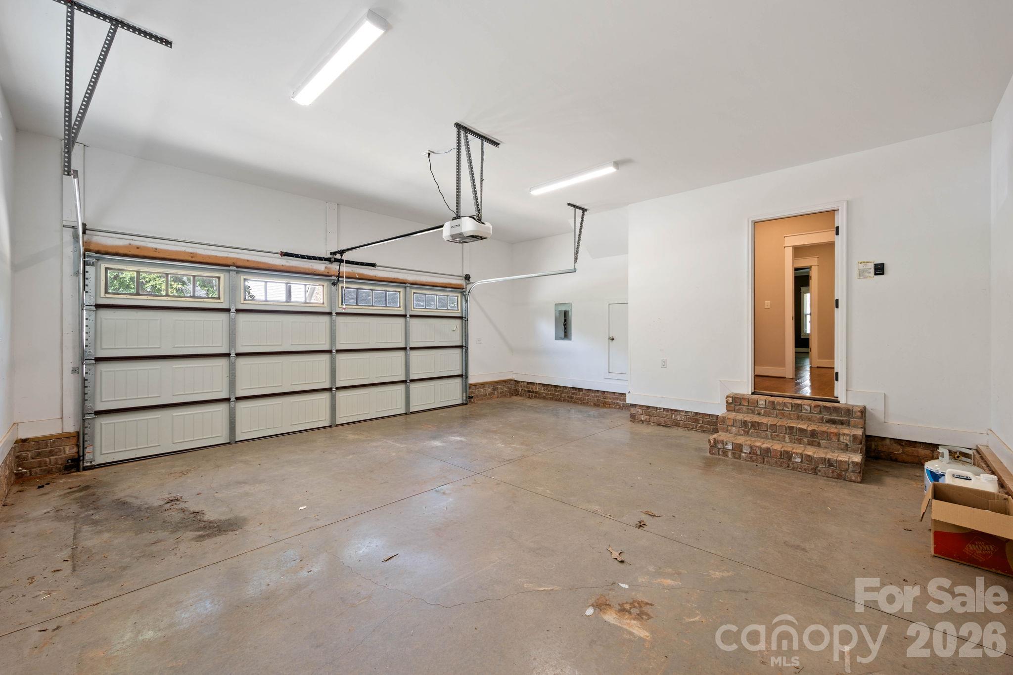 607 Zelkova Street Property Photo 33
