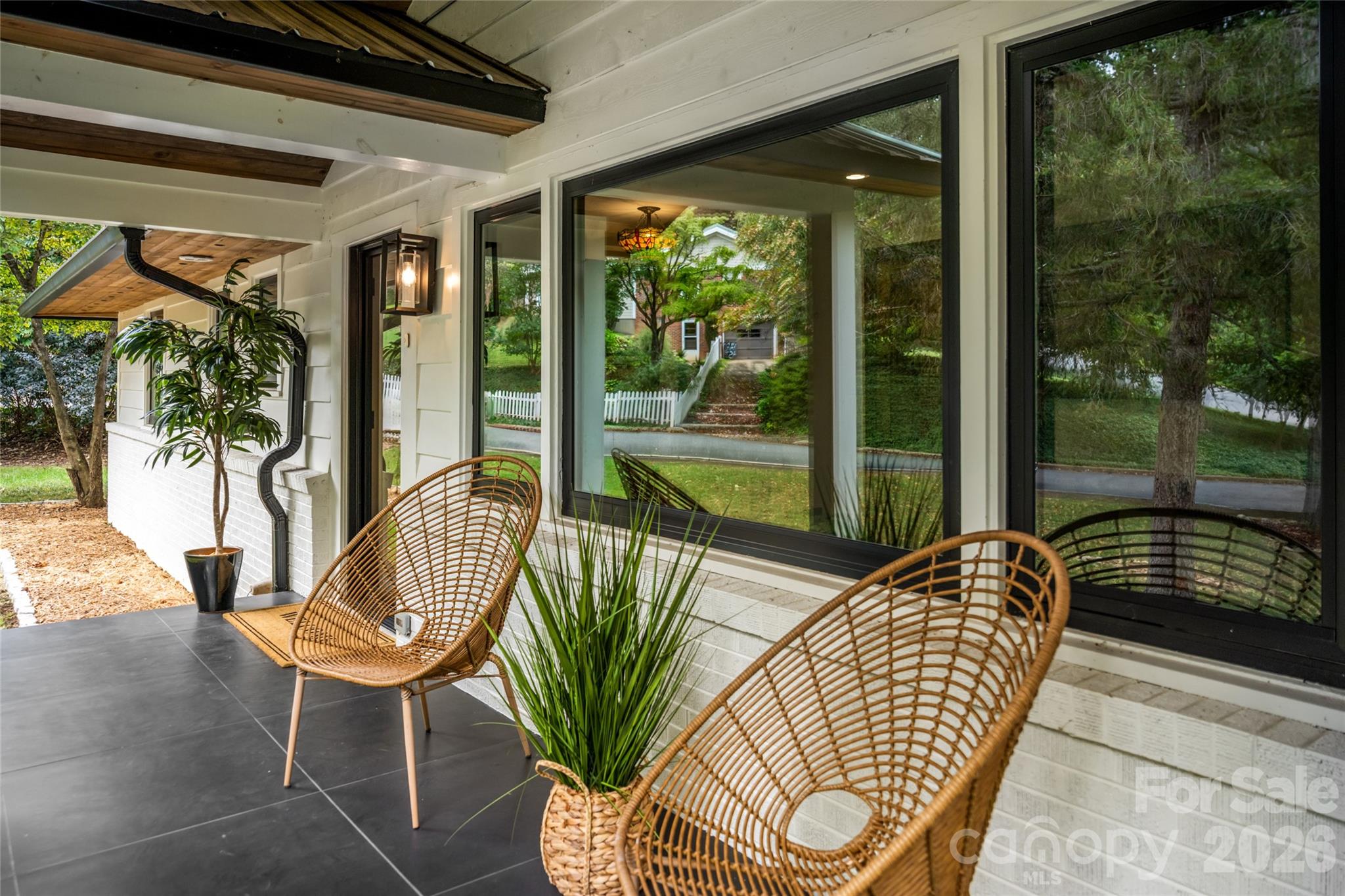 3 Maplewood Parkway Property Photo 4