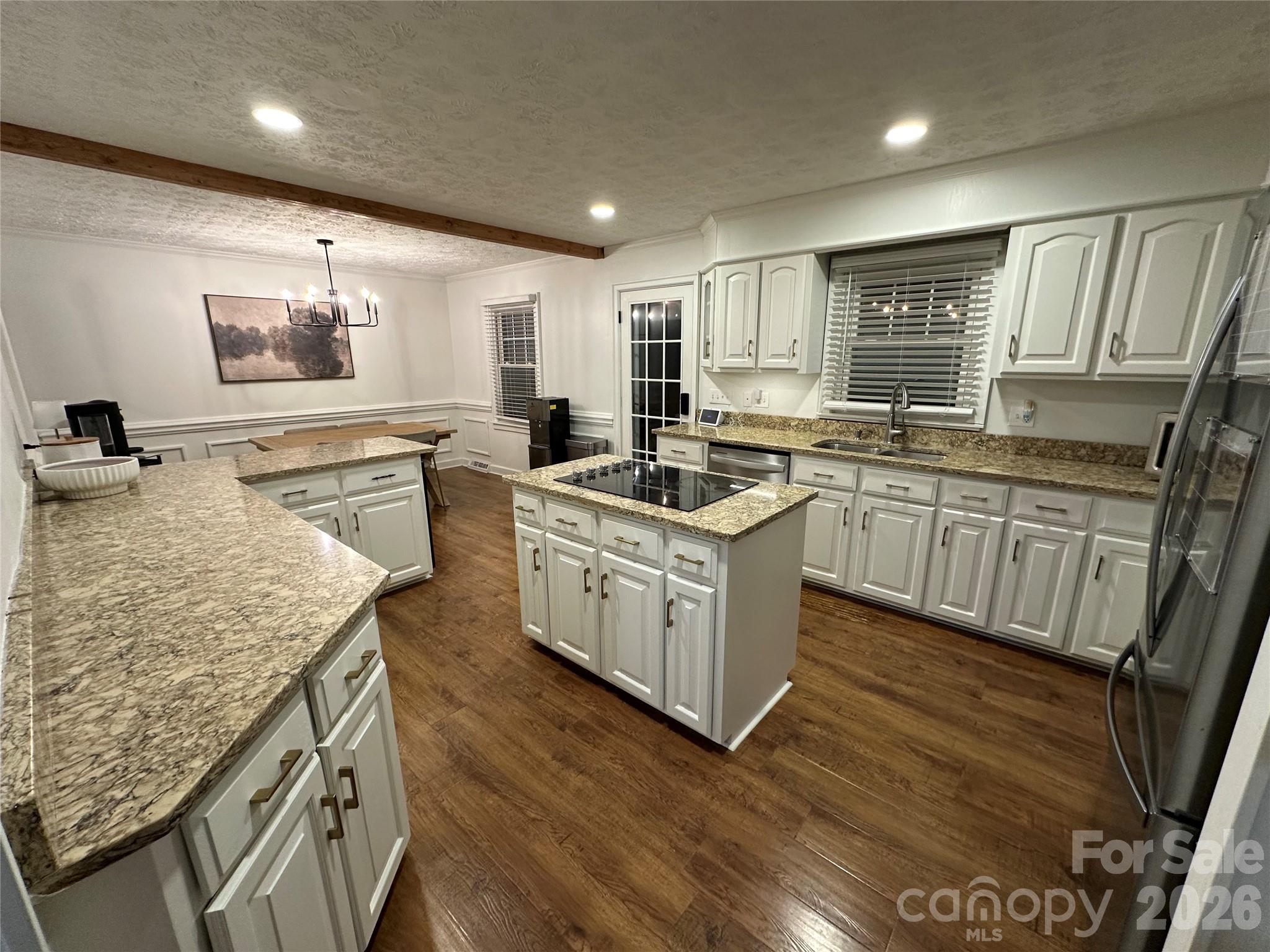 8224 Craighead Road Property Photo 3