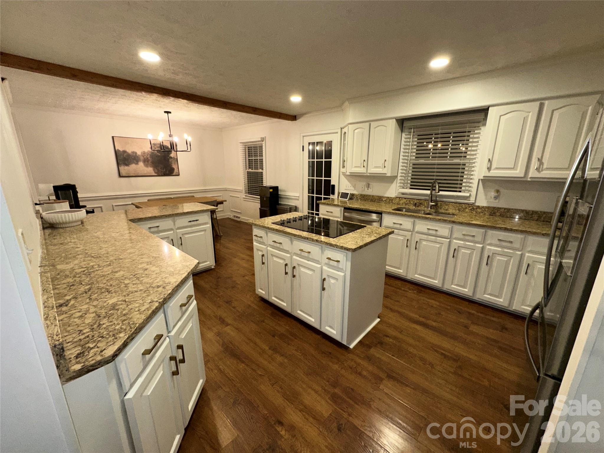 8224 Craighead Road Property Photo 4