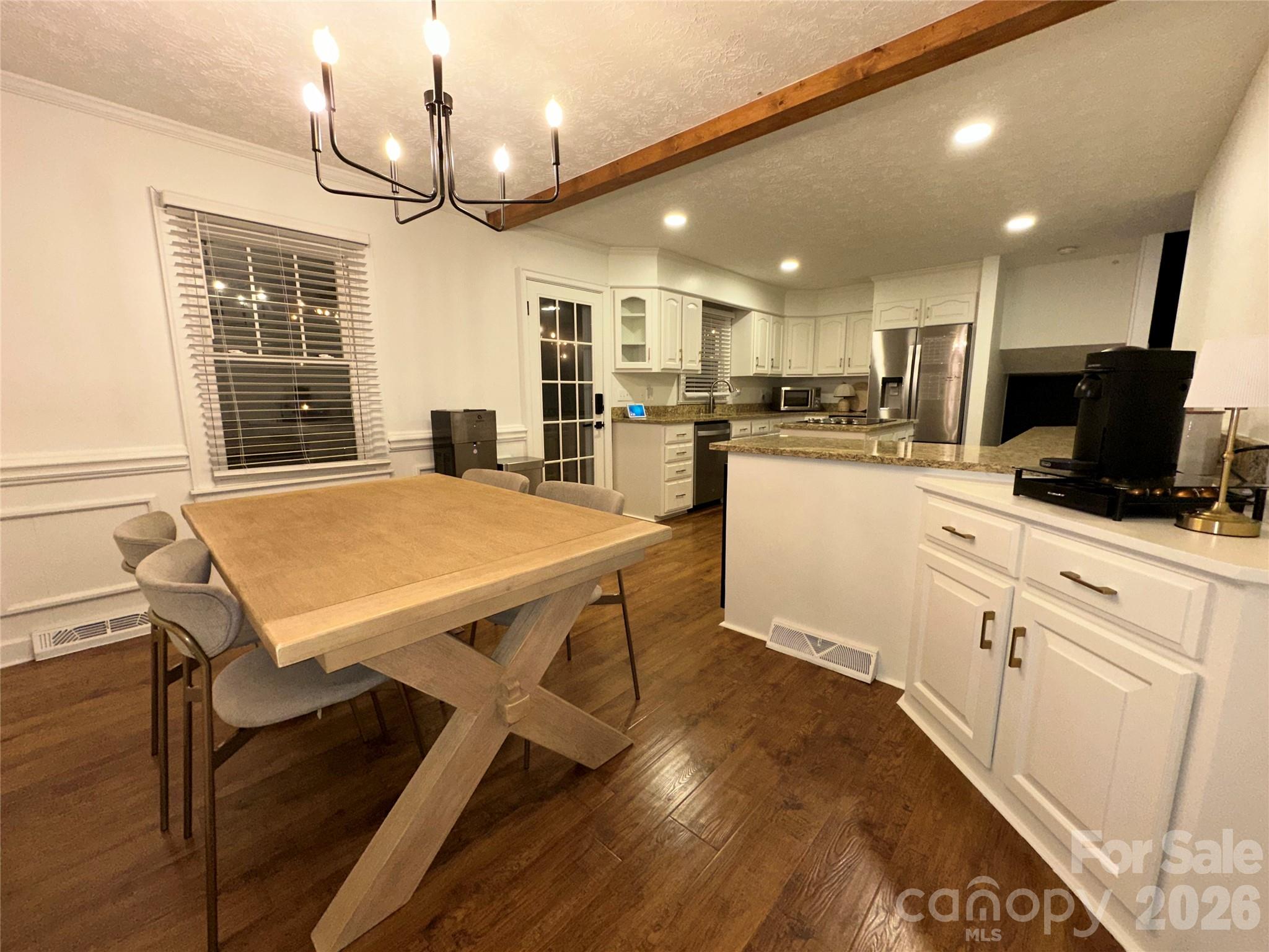 8224 Craighead Road Property Photo 5