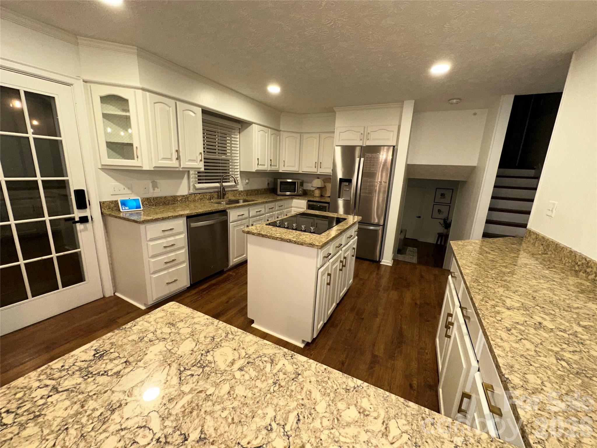 8224 Craighead Road Property Photo 7