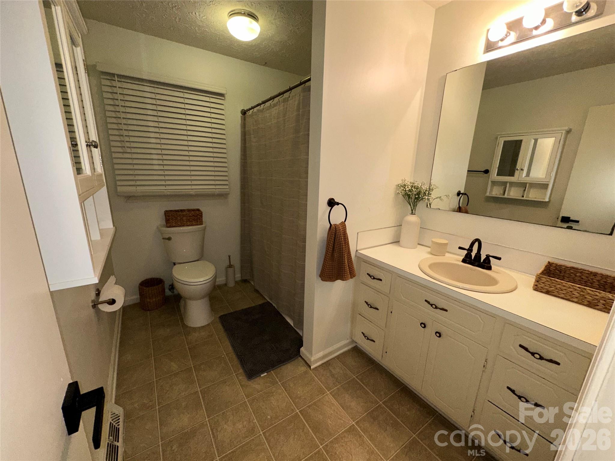 8224 Craighead Road Property Photo 17