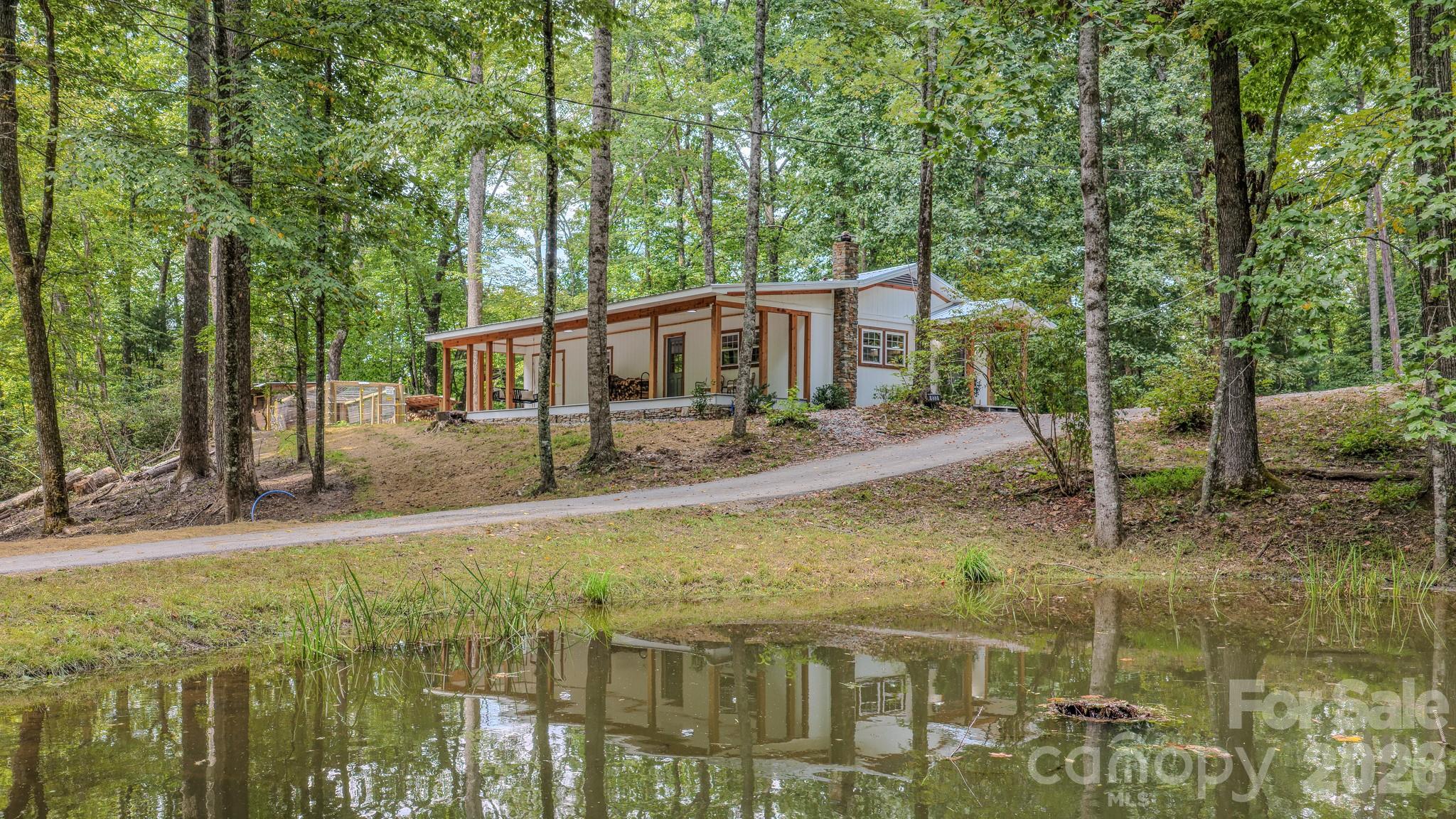 633 Kingdom Place Property Photo 1