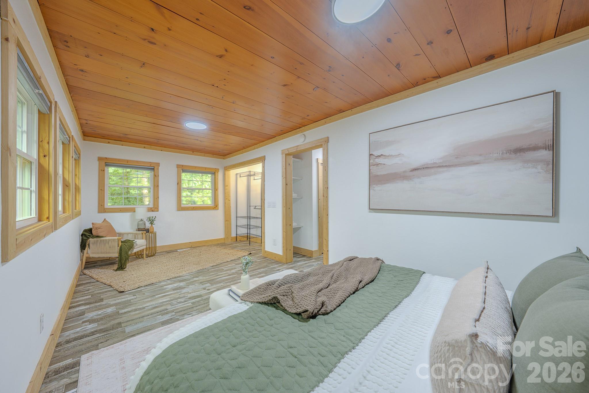 633 Kingdom Place Property Photo 13