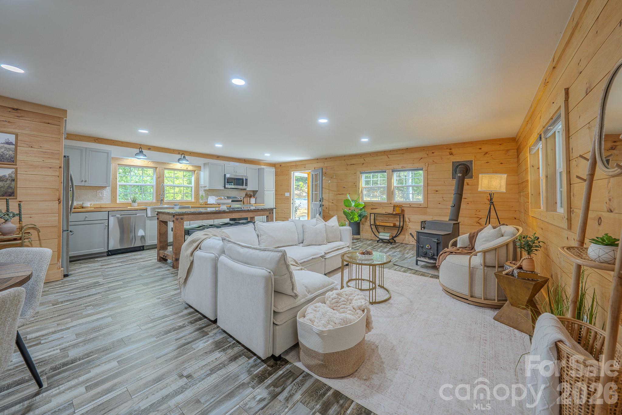 633 Kingdom Place Property Photo 20
