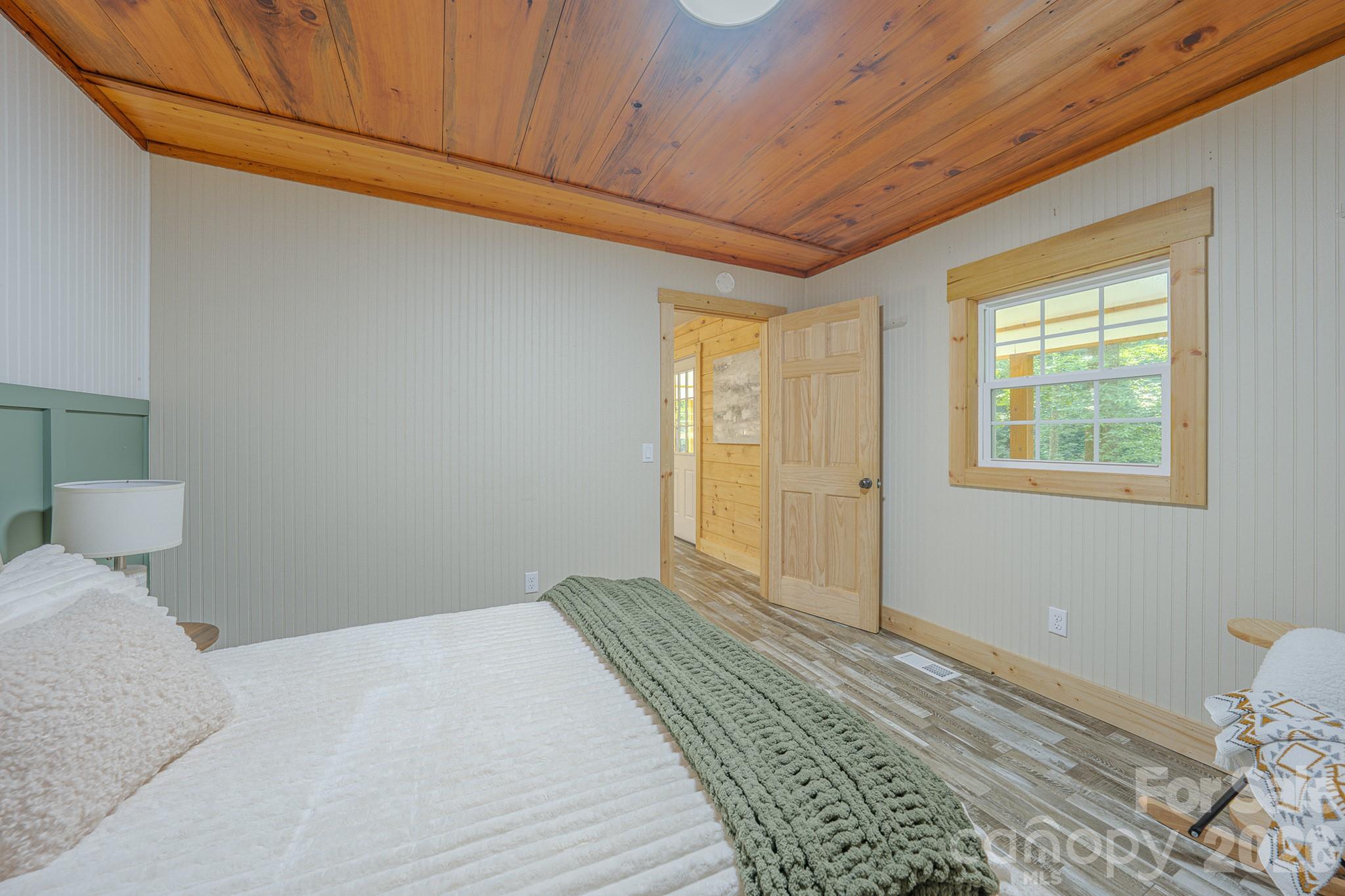 633 Kingdom Place Property Photo 25