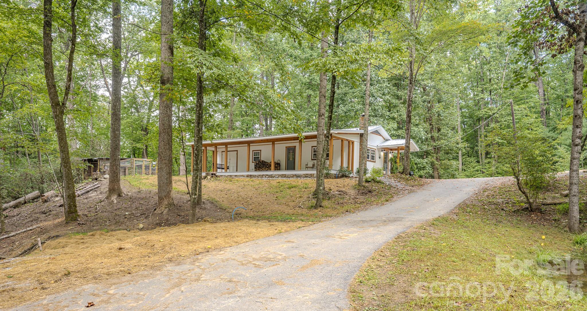 633 Kingdom Place Property Photo 33