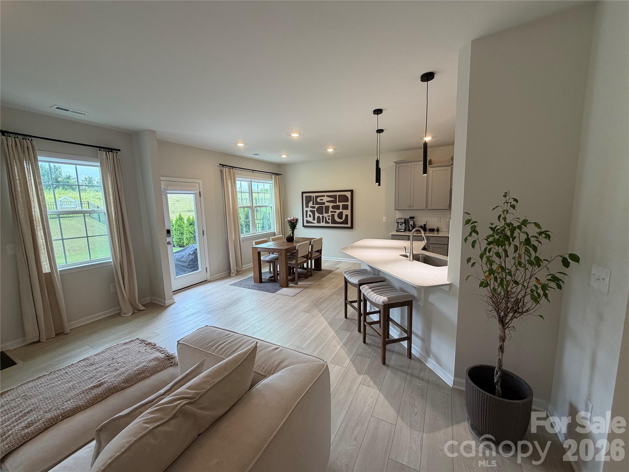 292 Runner Stone Lane Property Photo 2