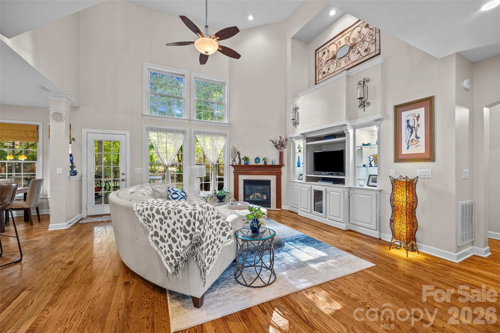 919 Thorn Ridge Lane Property Photo 12