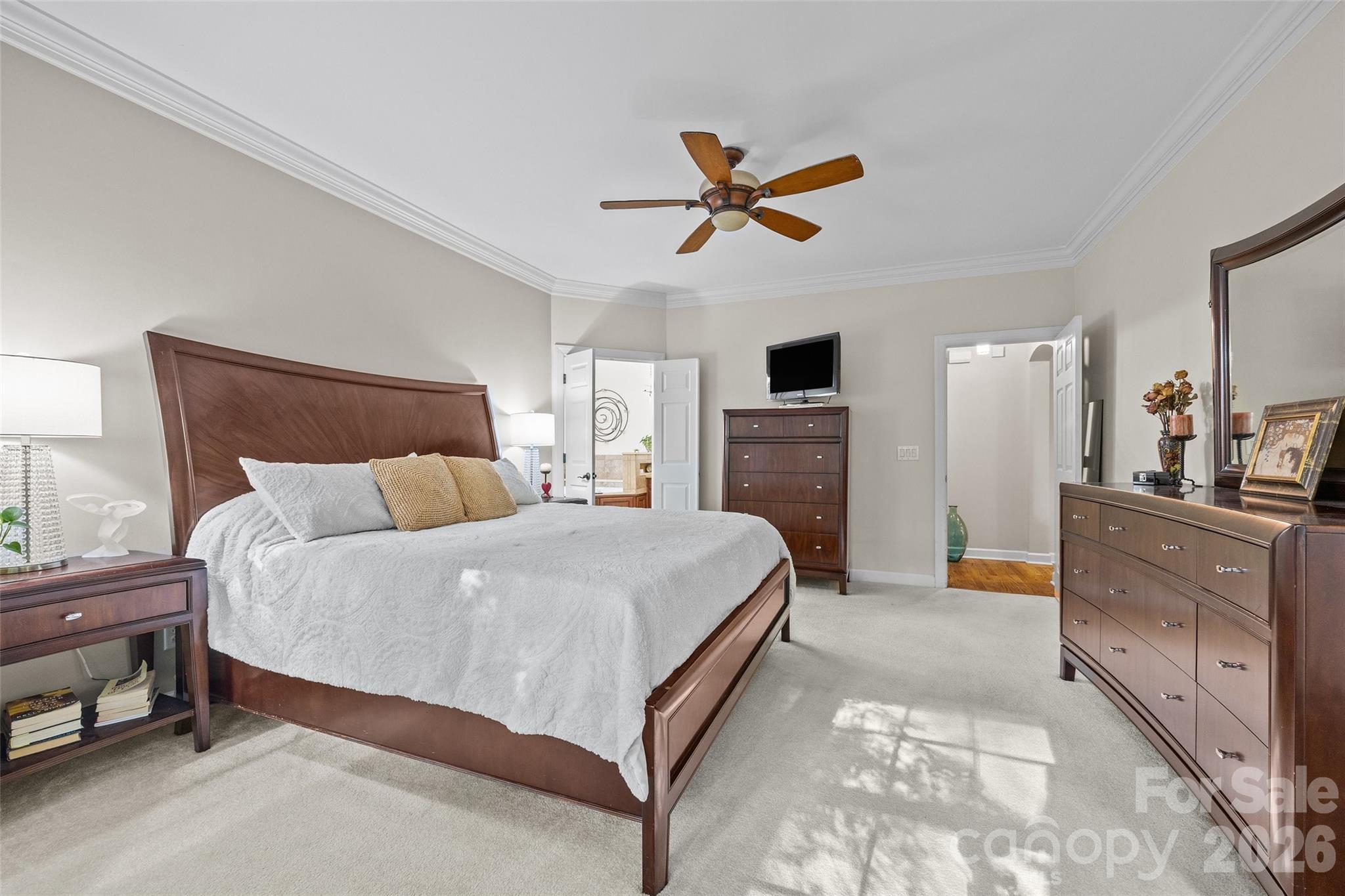 919 Thorn Ridge Lane Property Photo 14