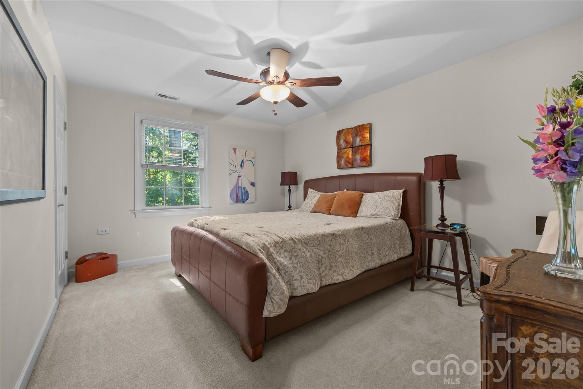 919 Thorn Ridge Lane Property Photo 18