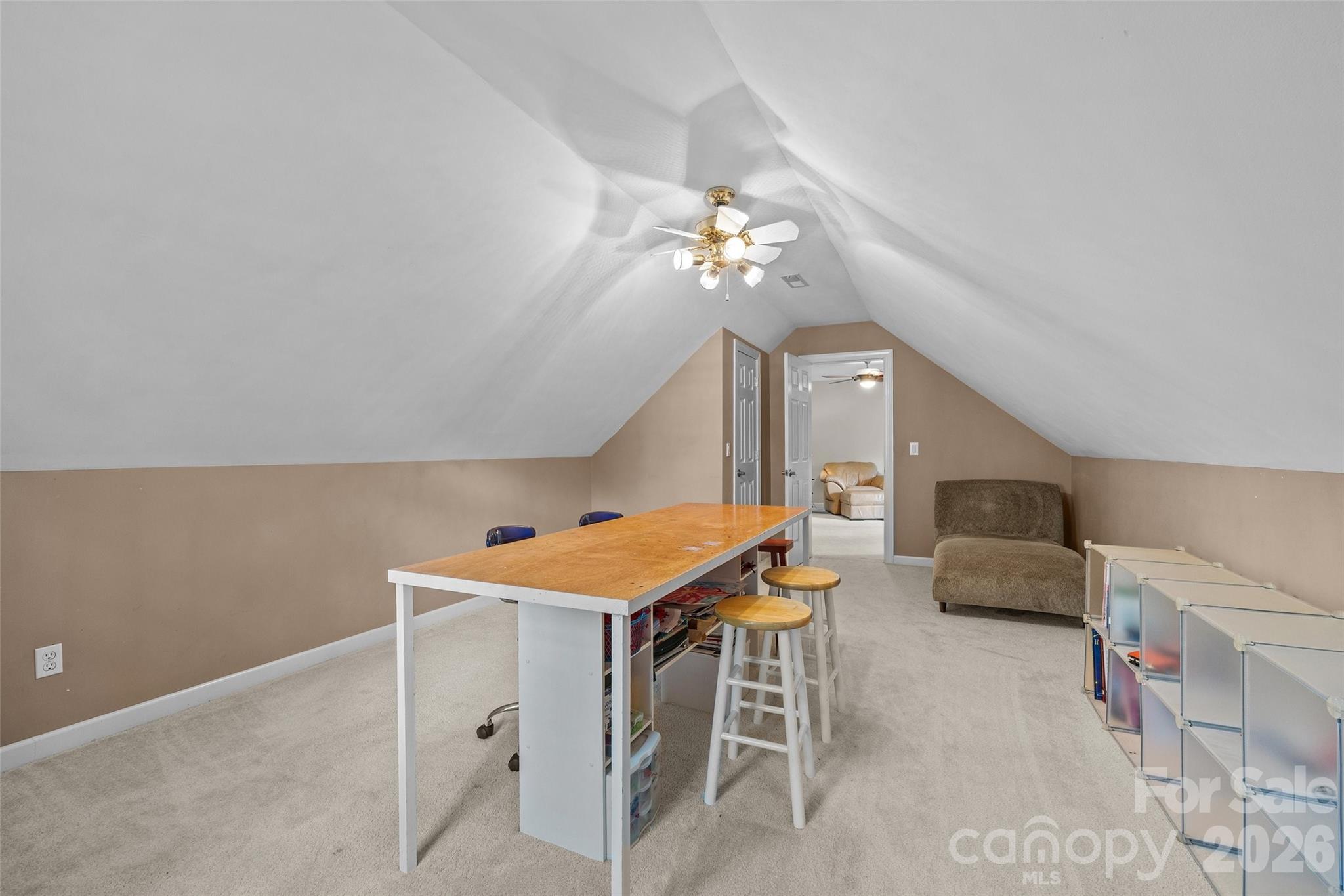 919 Thorn Ridge Lane Property Photo 26