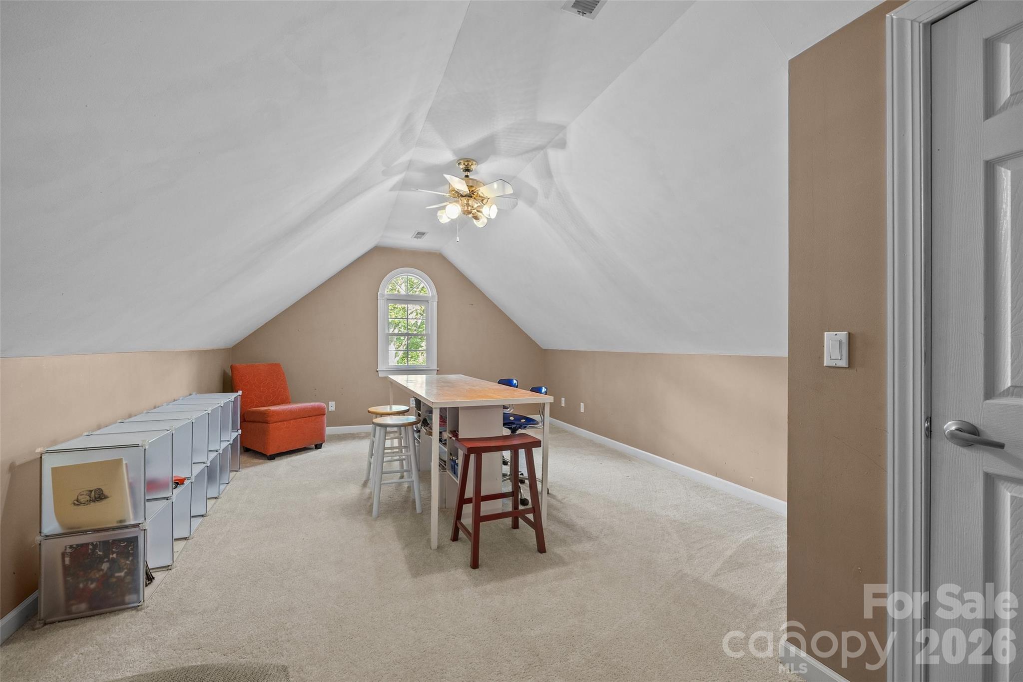919 Thorn Ridge Lane Property Photo 27