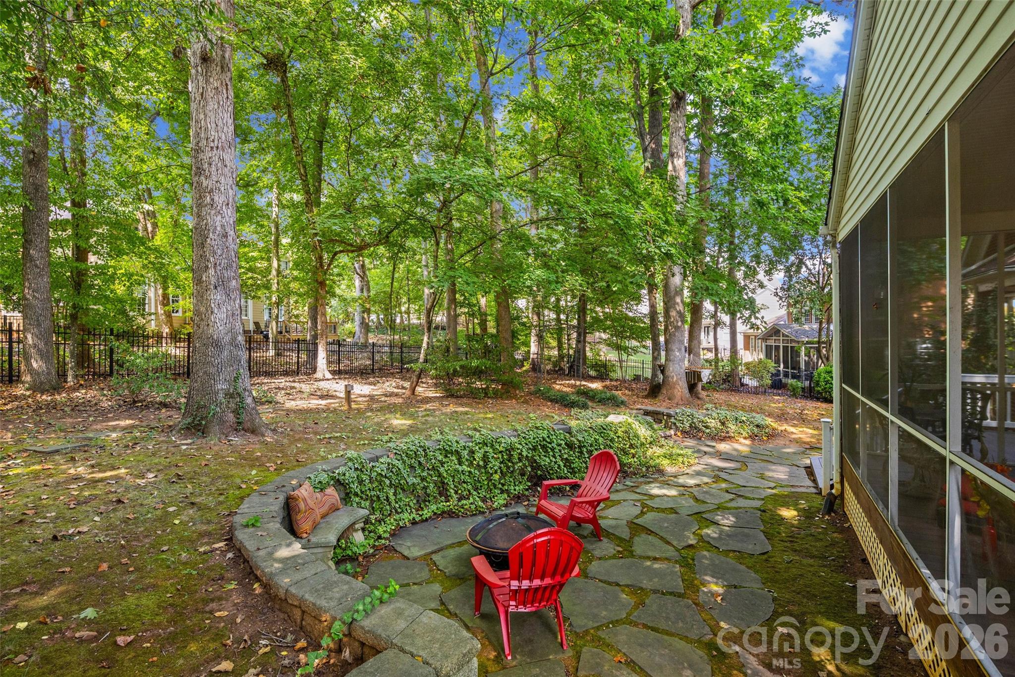 919 Thorn Ridge Lane Property Photo 31