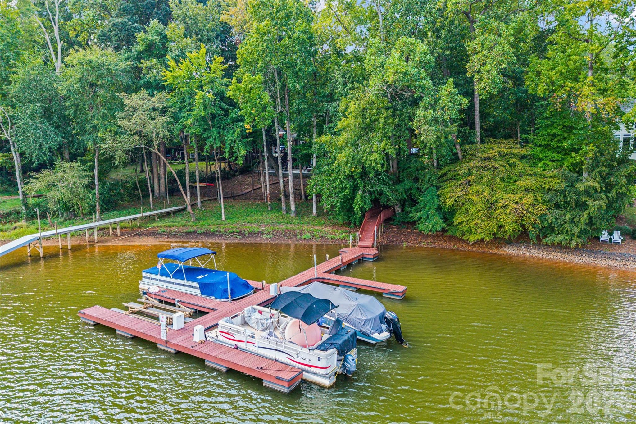 919 Thorn Ridge Lane Property Photo 37