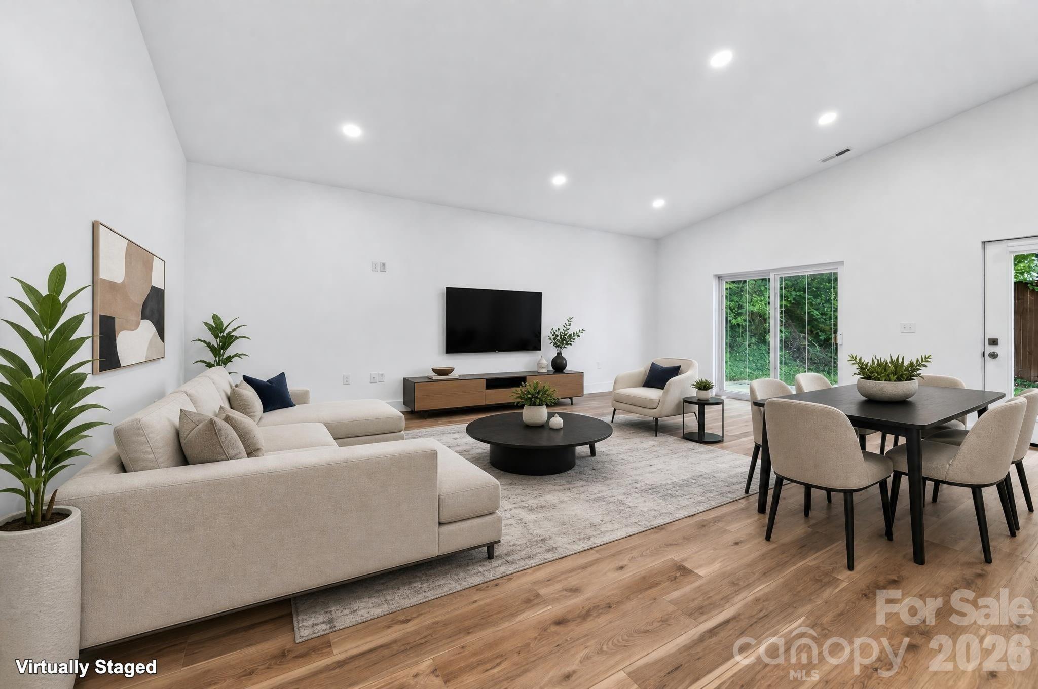 60 Pearl Street Property Photo 2