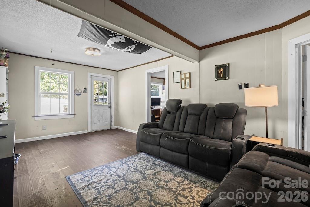 6287 Barclay Lane Property Photo 3