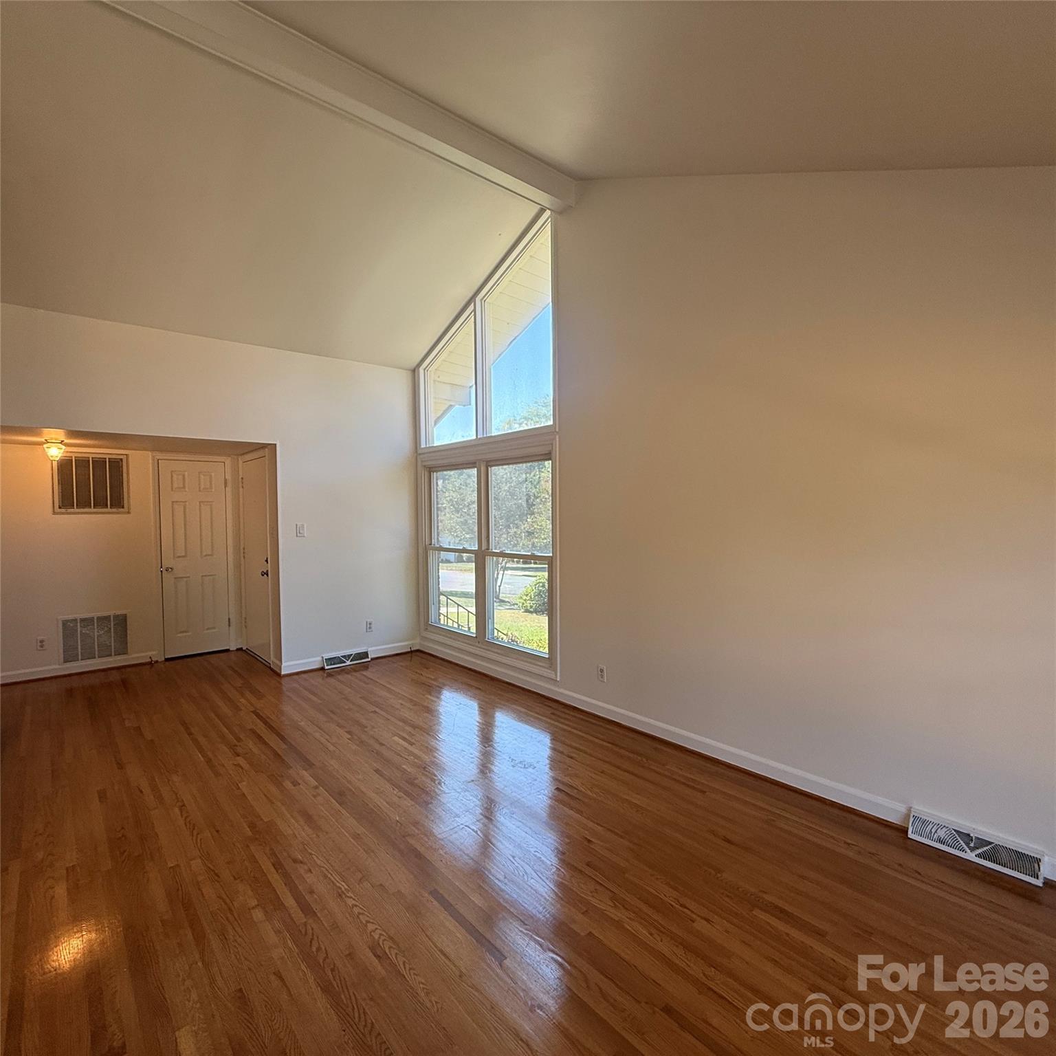 1627 Paddock Circle Property Photo 6
