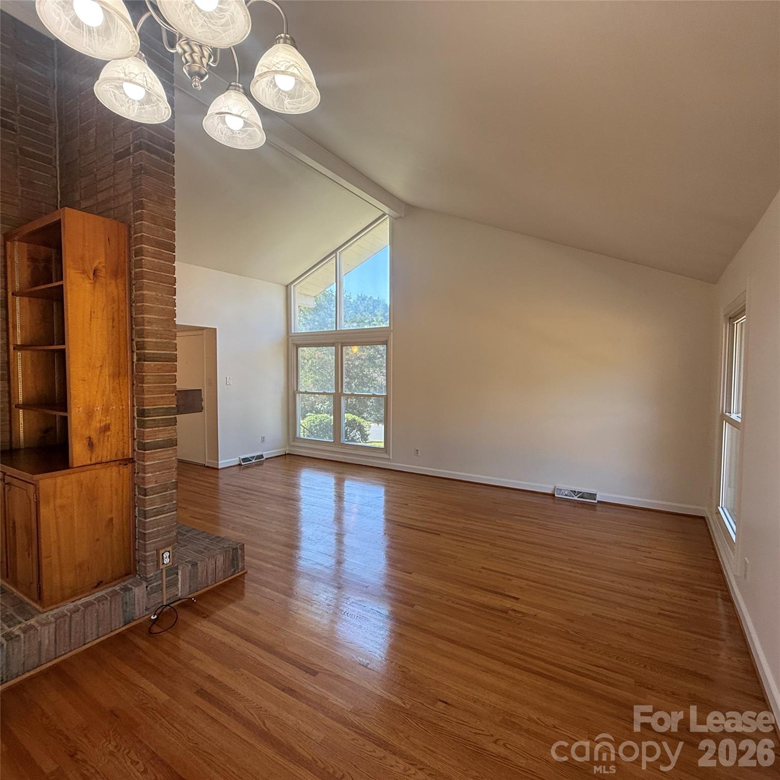 1627 Paddock Circle Property Photo 8