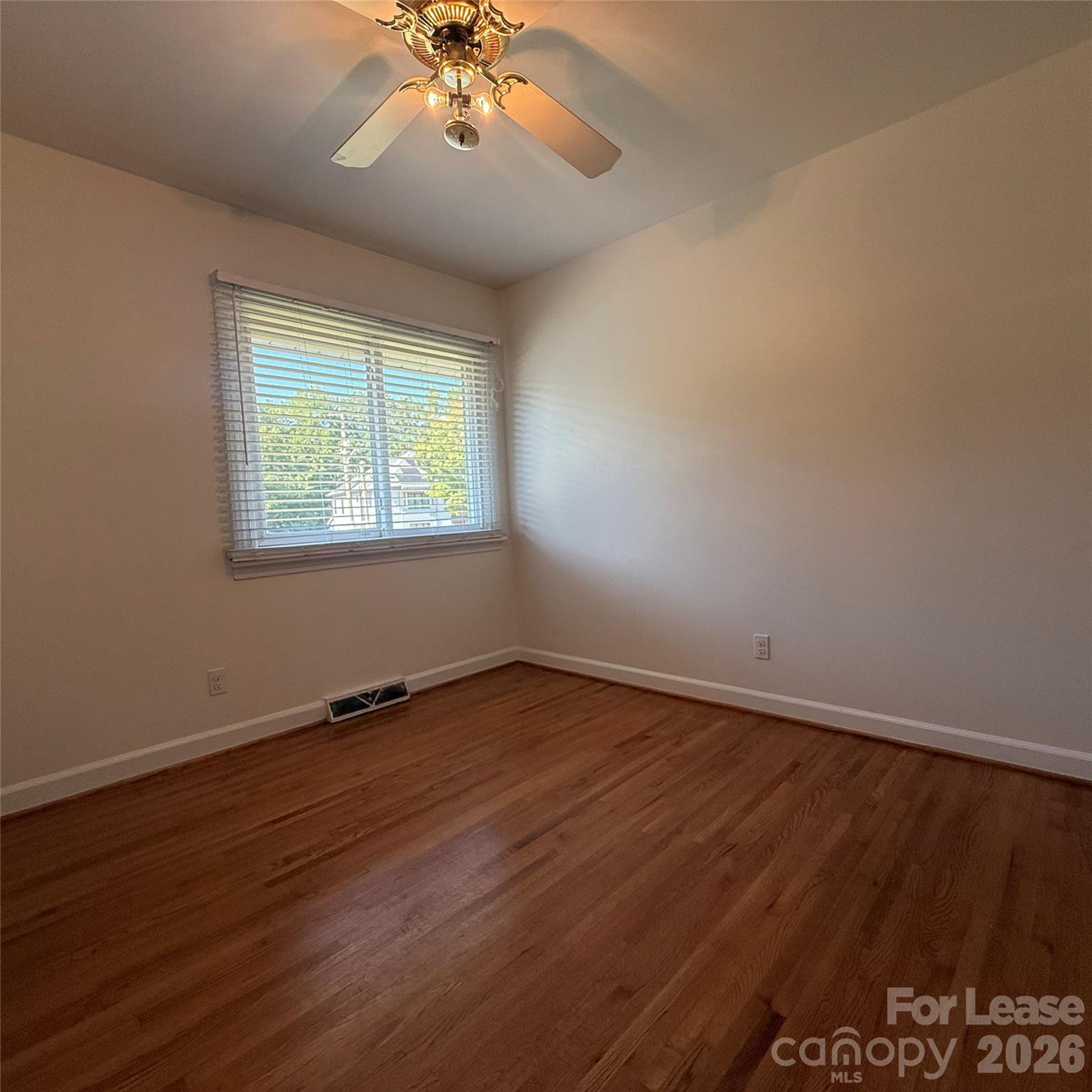1627 Paddock Circle Property Photo 24