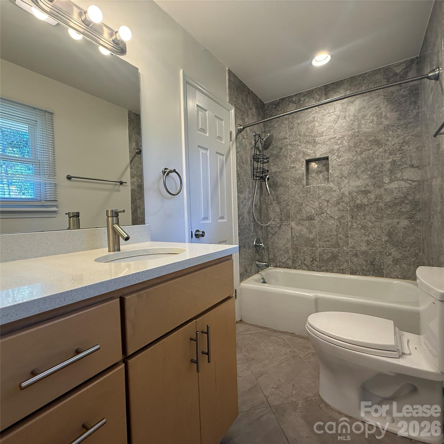 1627 Paddock Circle Property Photo 32