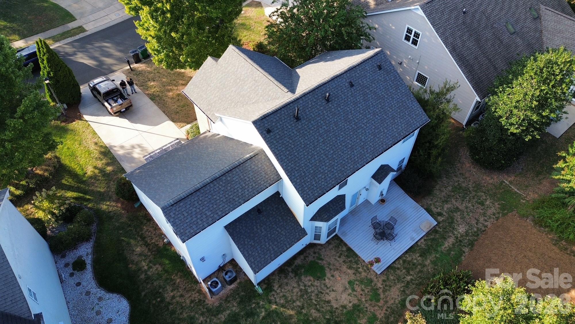 8709 Ellington Park Drive Property Photo 1