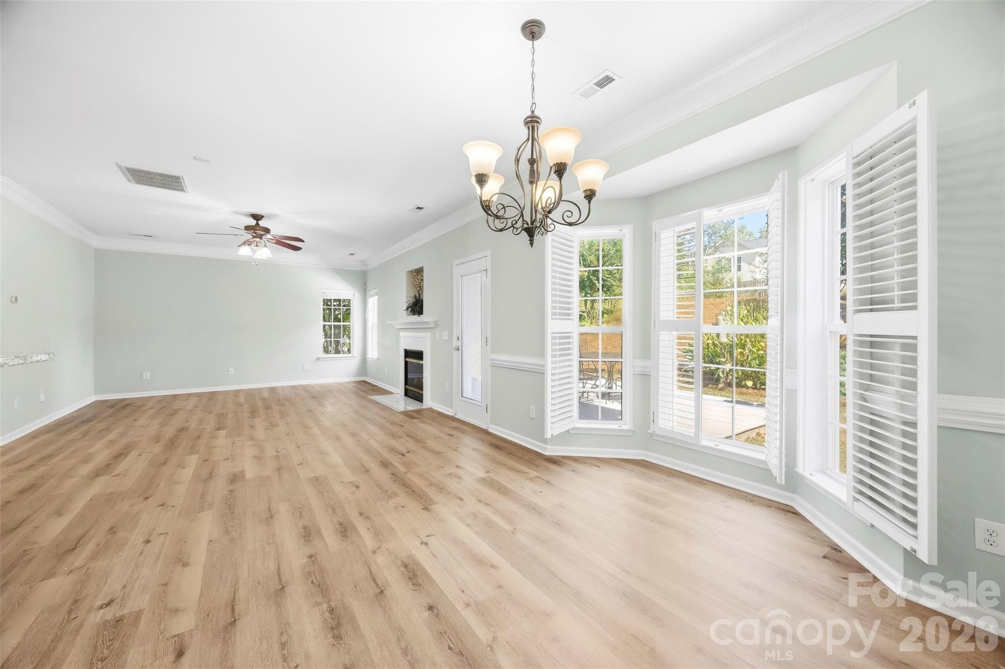 8709 Ellington Park Drive Property Photo 10