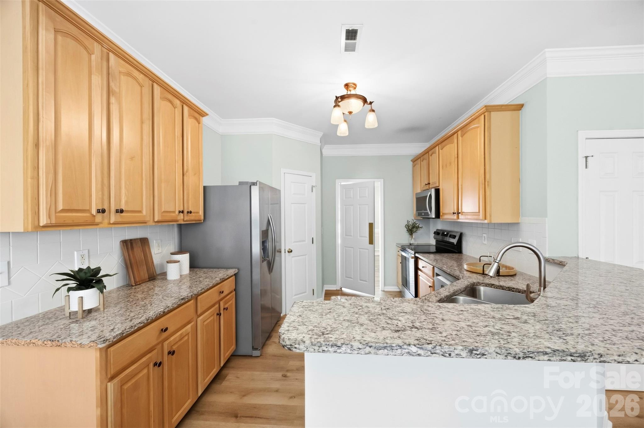 8709 Ellington Park Drive Property Photo 16