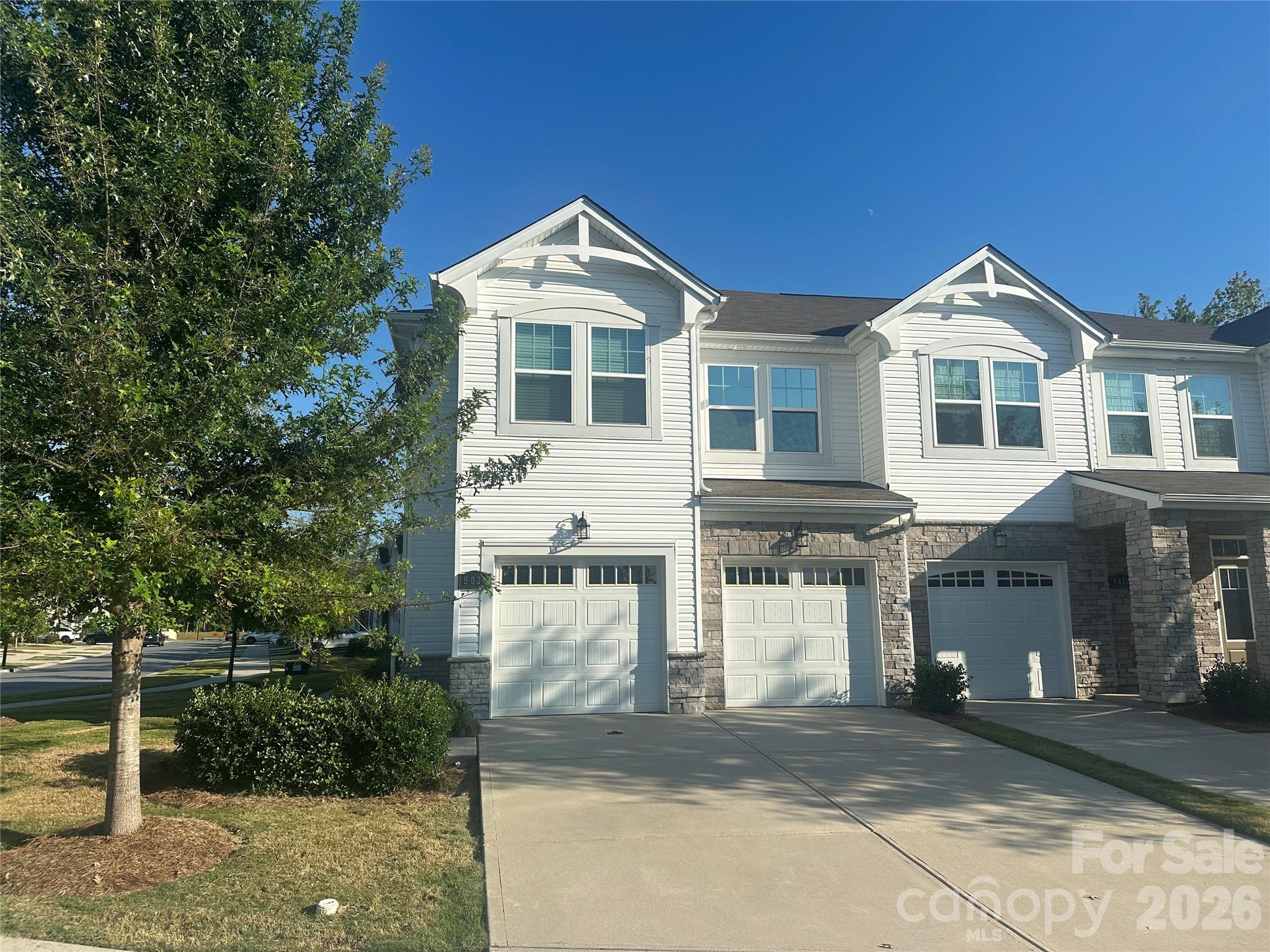 9021 Northfield Crossing Drive Property Photo 1