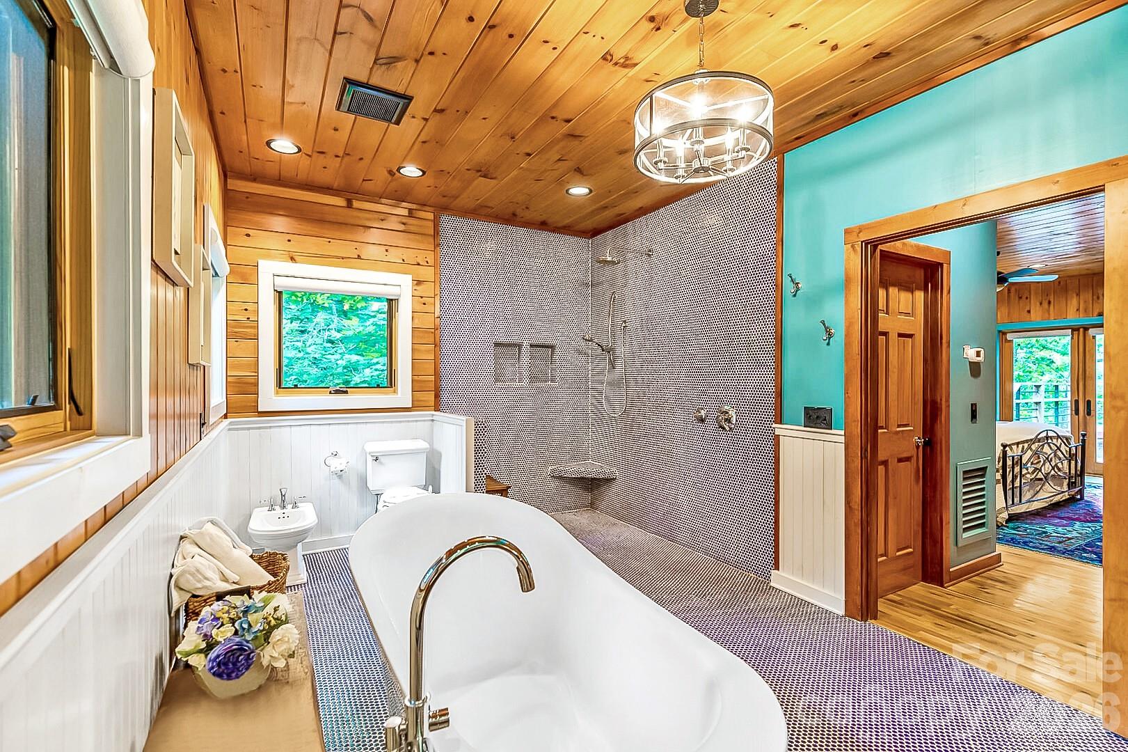 597 & 568 Auborn Trivette Road Property Photo 17