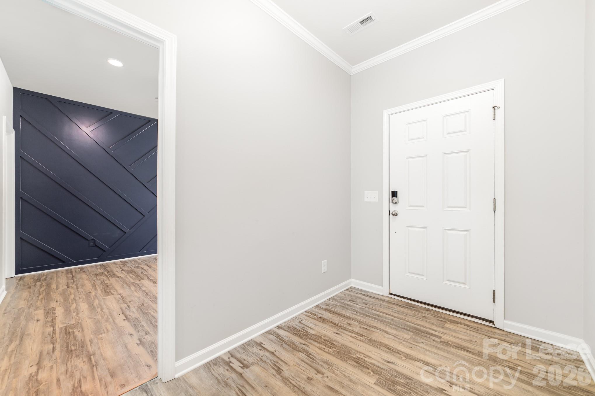 757 Garrett Green Way Property Photo 3