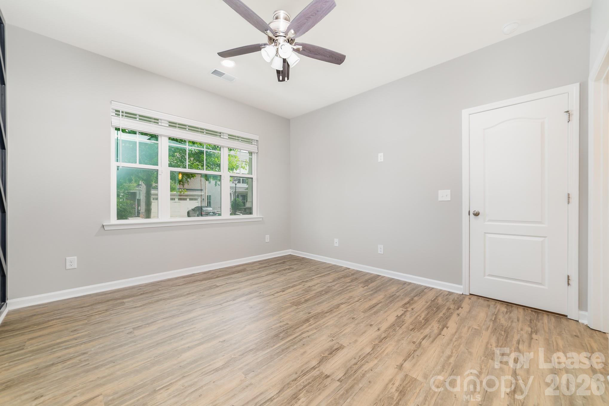 757 Garrett Green Way Property Photo 6