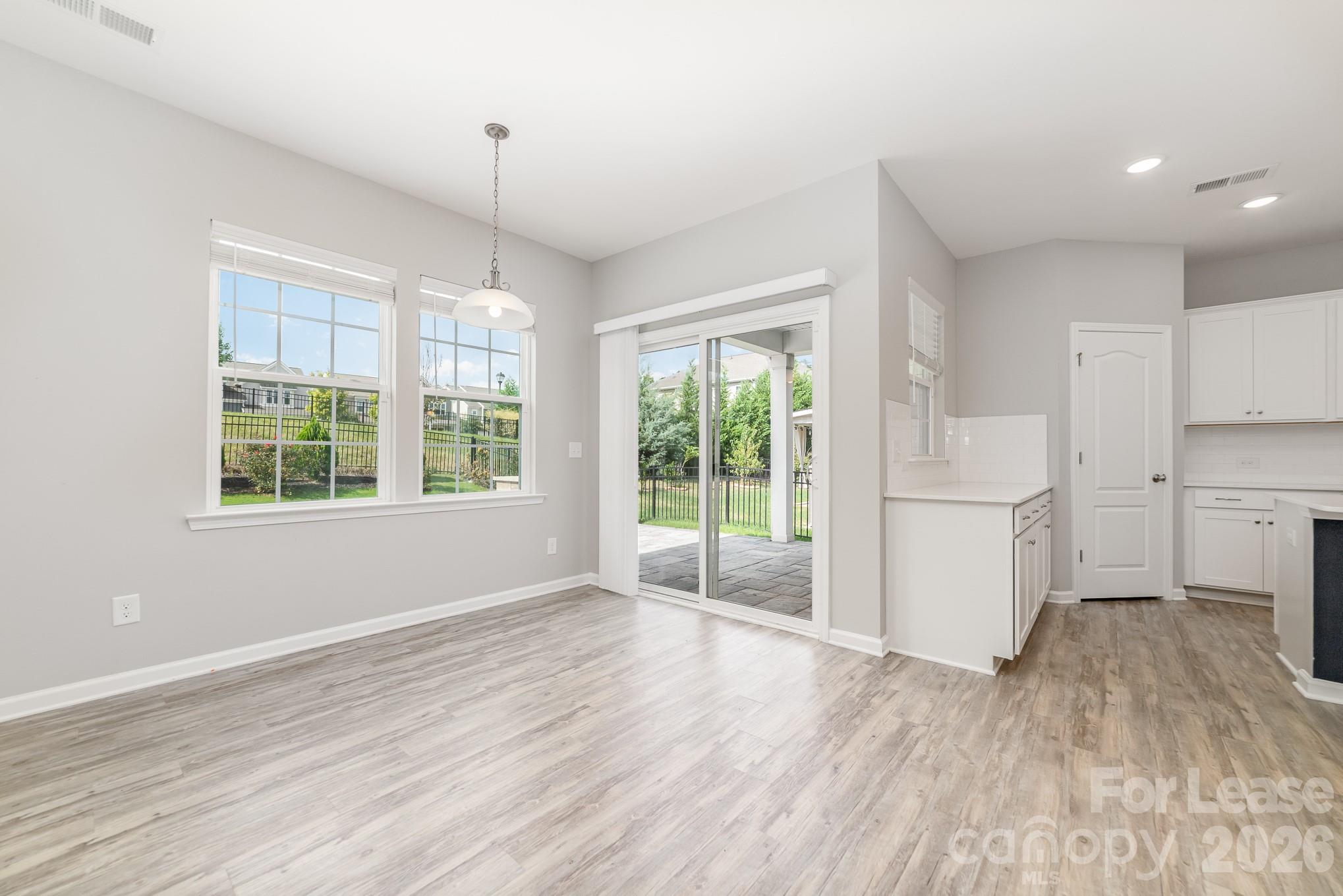 757 Garrett Green Way Property Photo 11