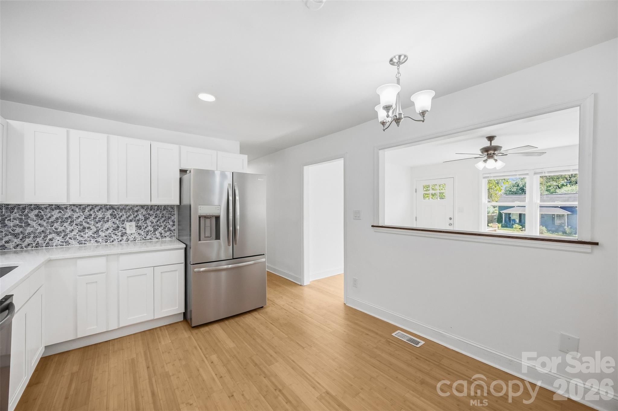 109 E Georgia Avenue Property Photo 6