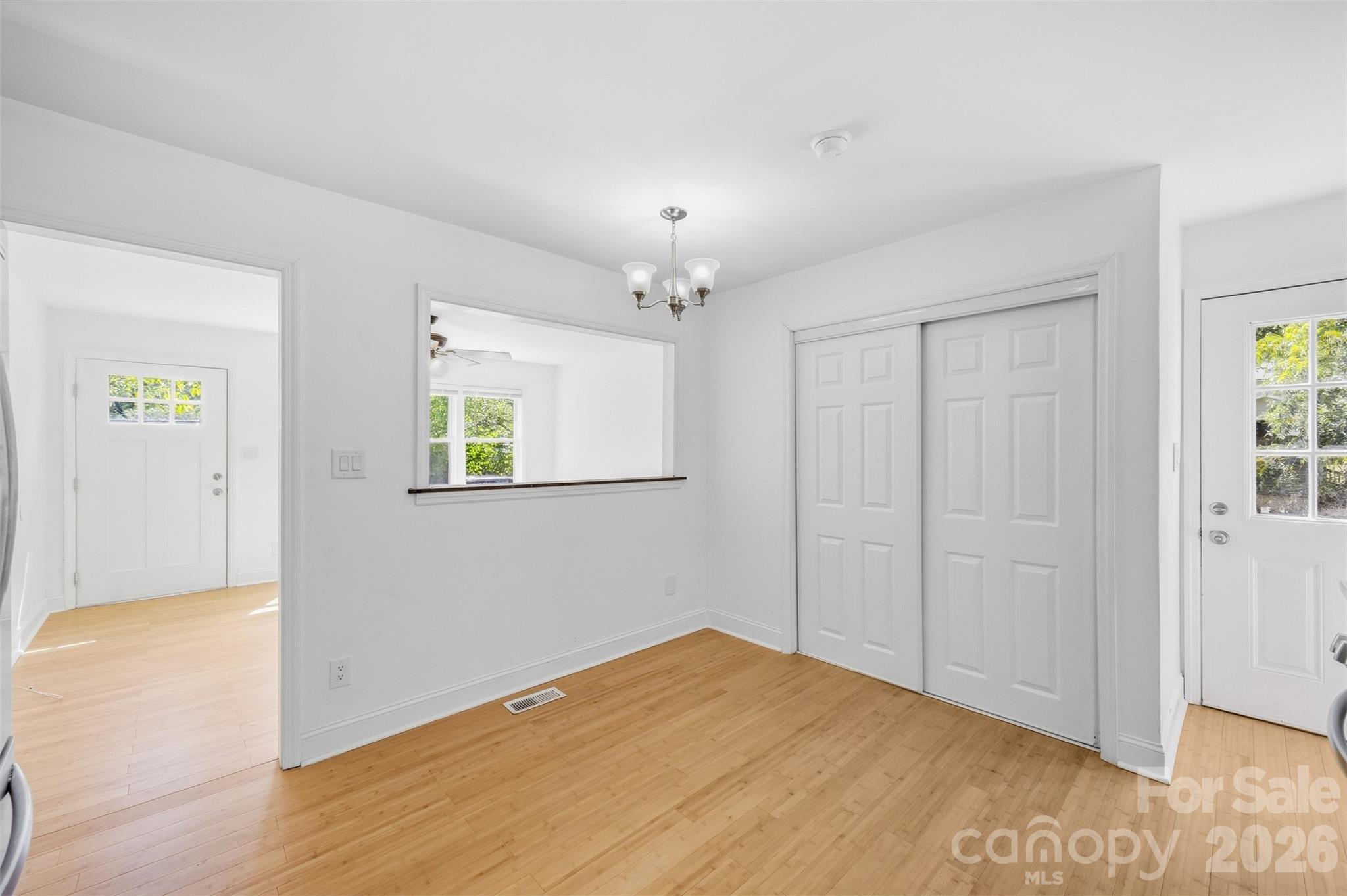 109 E Georgia Avenue Property Photo 10